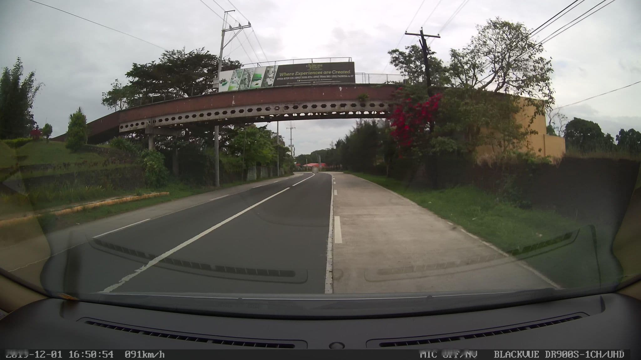 Street view near KC Hillcrest Hotel and Golf Club, Kaytitinga — © GOwin (CC BY-SA · Mapillary)
