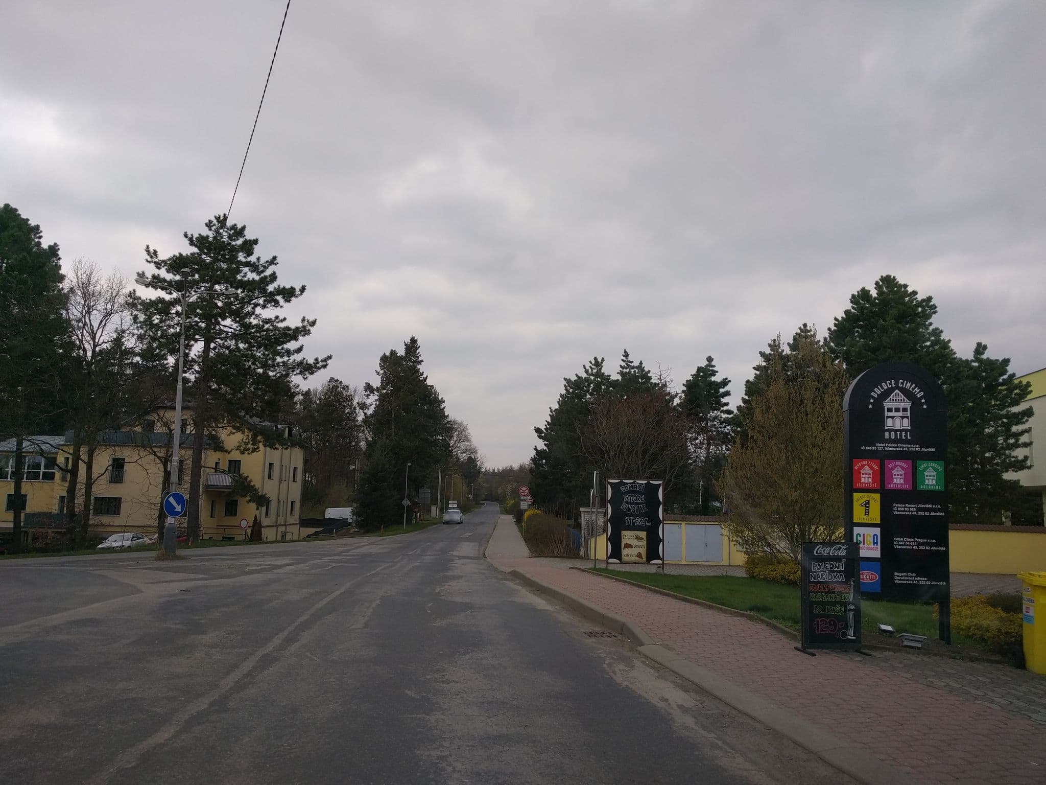 Street view near Palace Inn Hotel, Všenory — © zbycz (CC BY-SA · Mapillary)