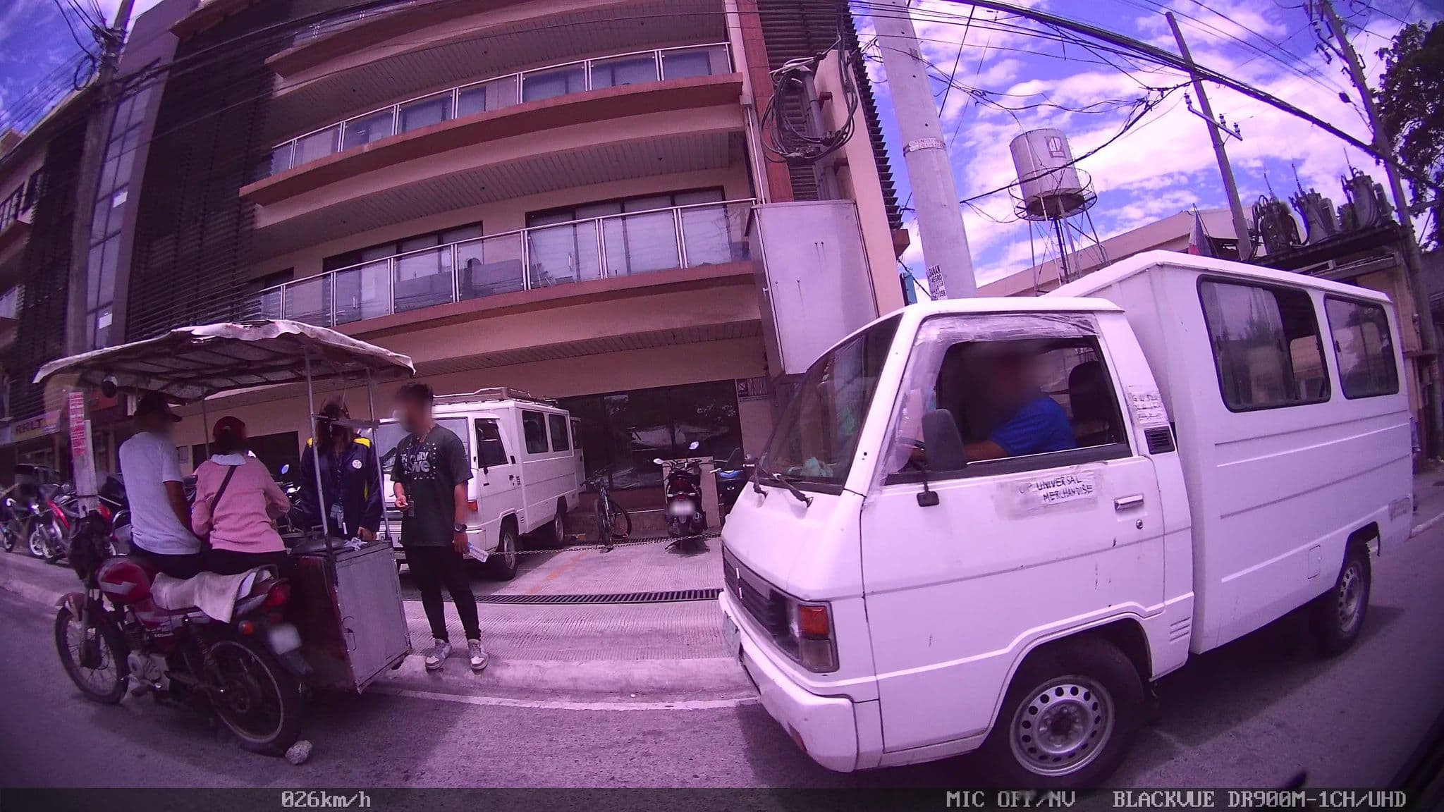 Street view near Canoe Beach Resort, San Pedro — © kaart_2 (CC BY-SA · Mapillary)