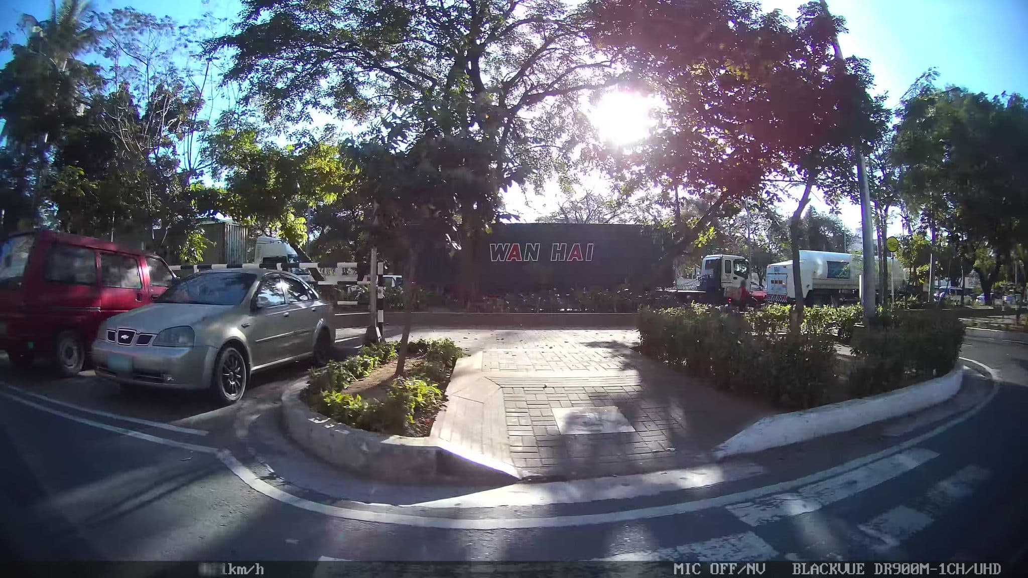 Street view near Bayview Park Hotel Manila Room 816, Port Area — © kaart_4 (CC BY-SA · Mapillary)