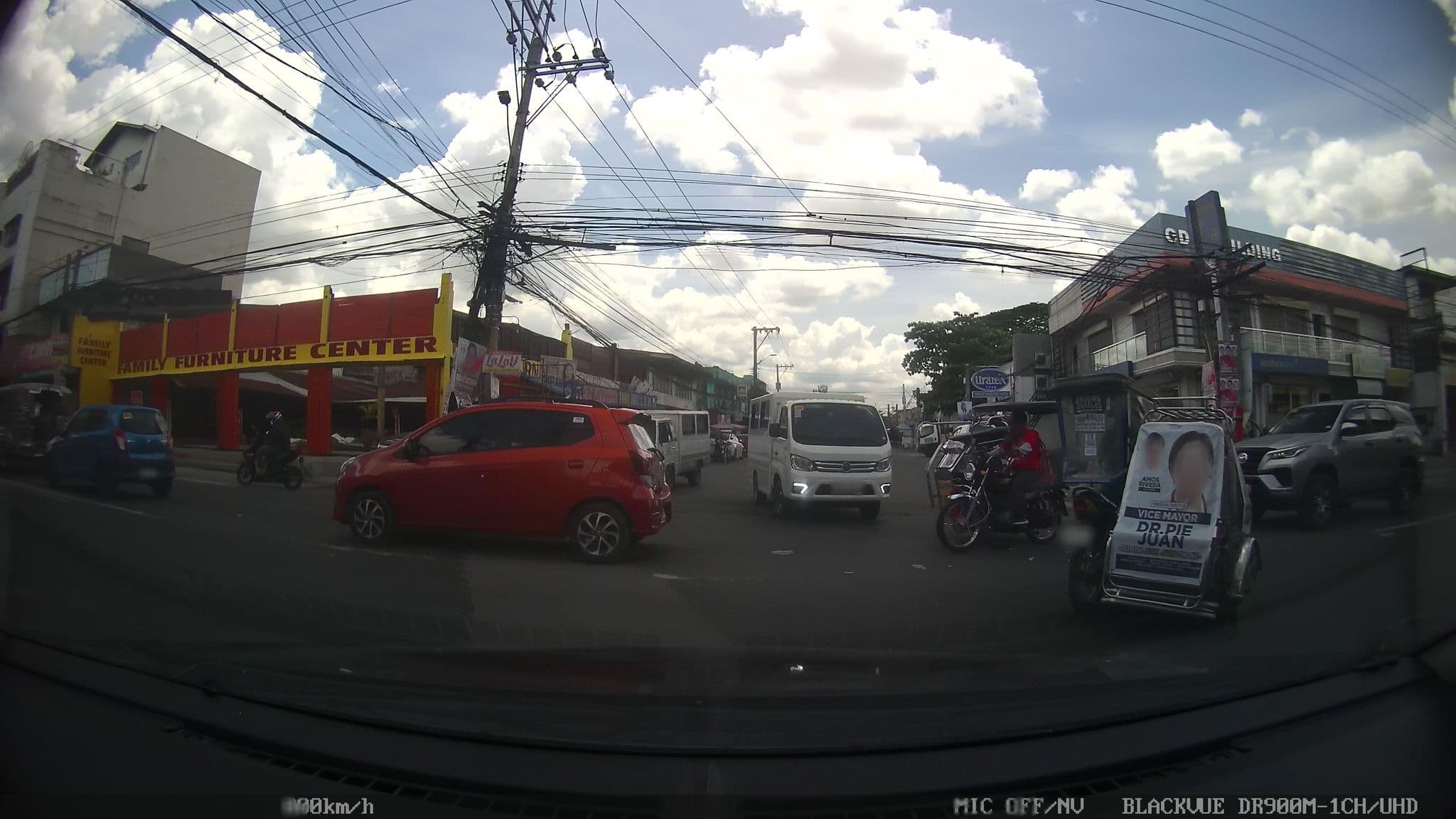 Street view near Walk About Hotel, Angeles City — © kaart_2 (CC BY-SA · Mapillary)