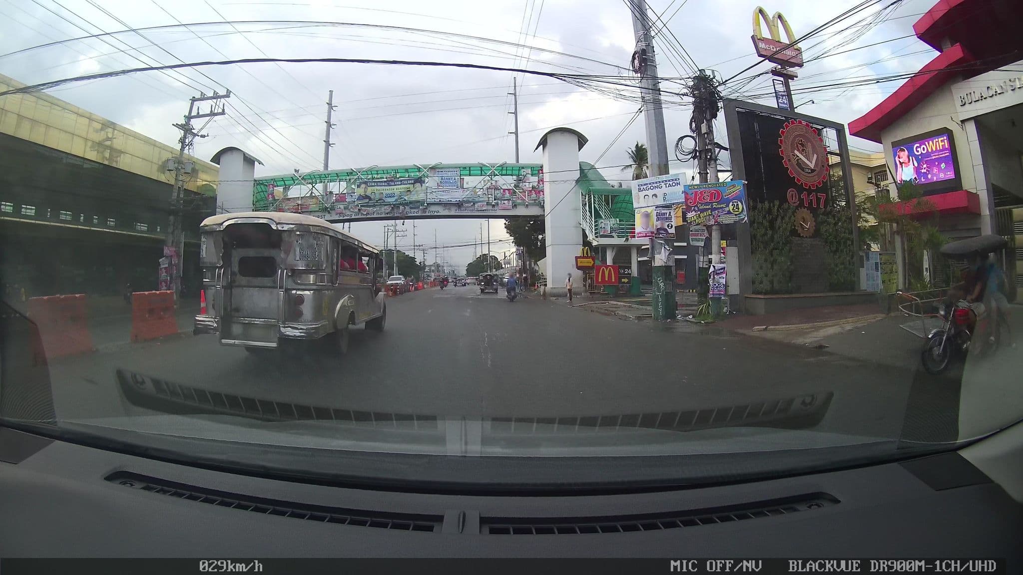 Street view near Greenfield Hotel, Malolos — © kaart_2 (CC BY-SA · Mapillary)