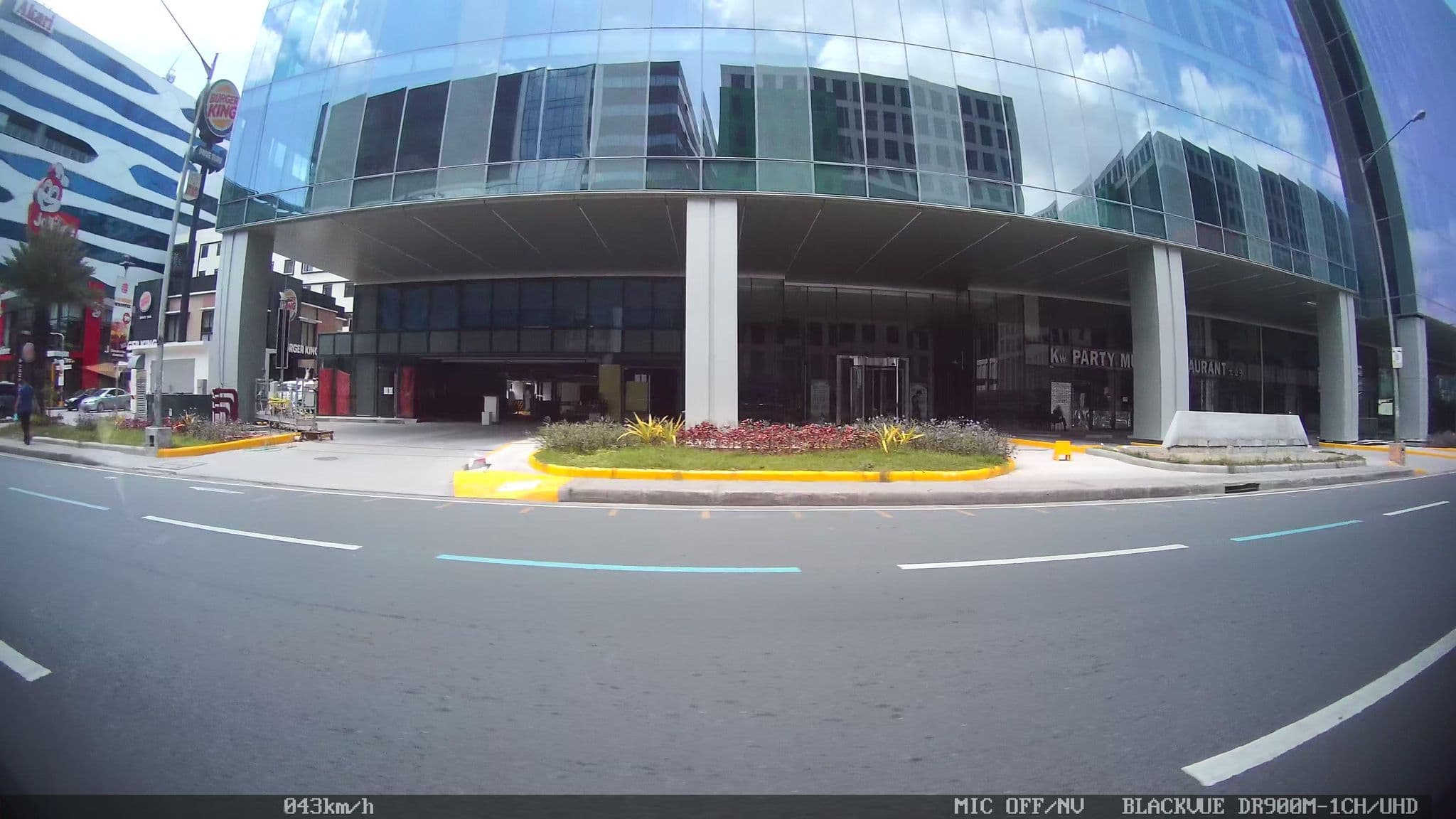 Street view near Guangdong Hotel, Baclaran — © kaart_4 (CC BY-SA · Mapillary)