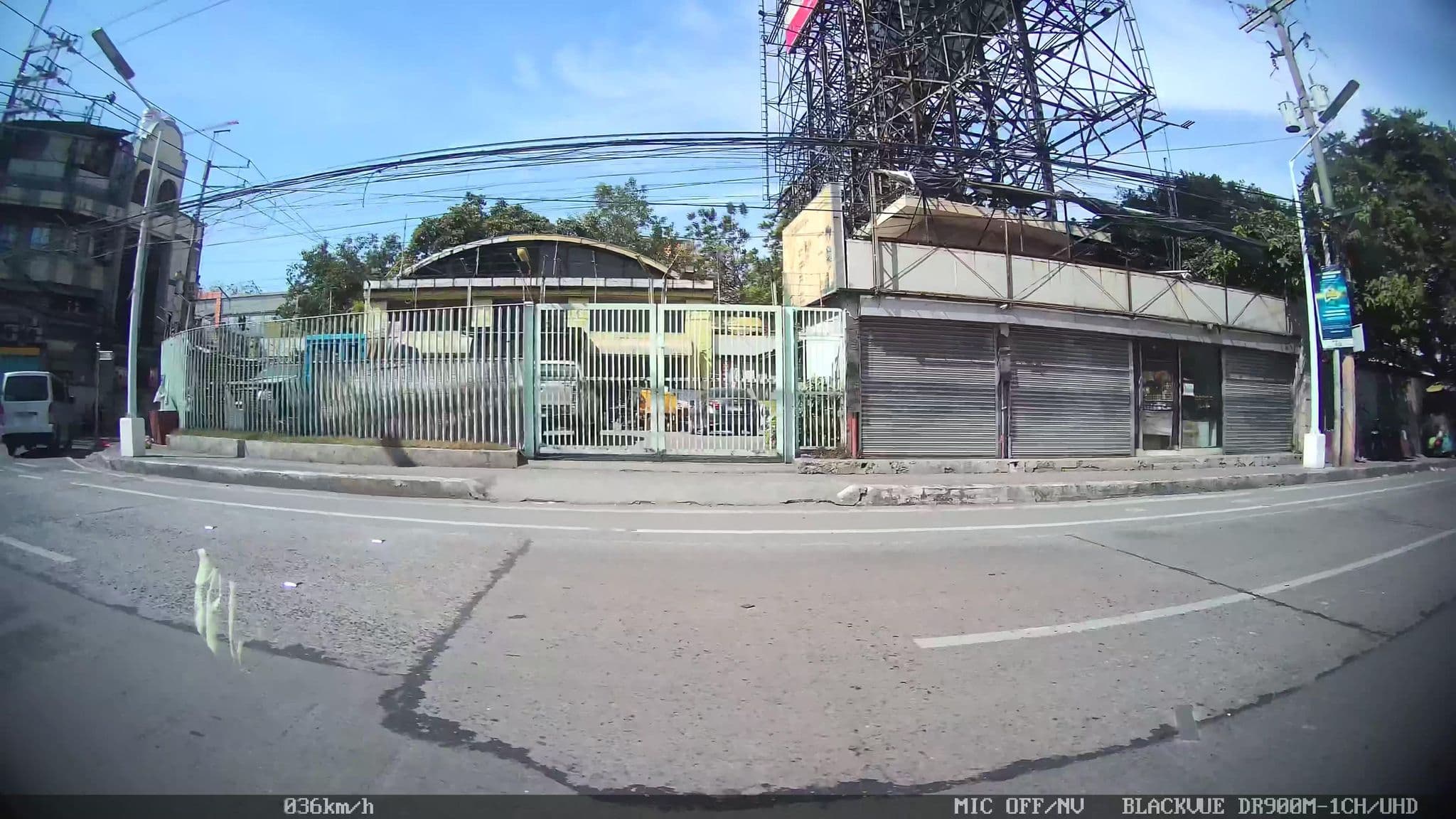 Street view near The Voyageur's Inn, Pasay — © kaart_4 (CC BY-SA · Mapillary)