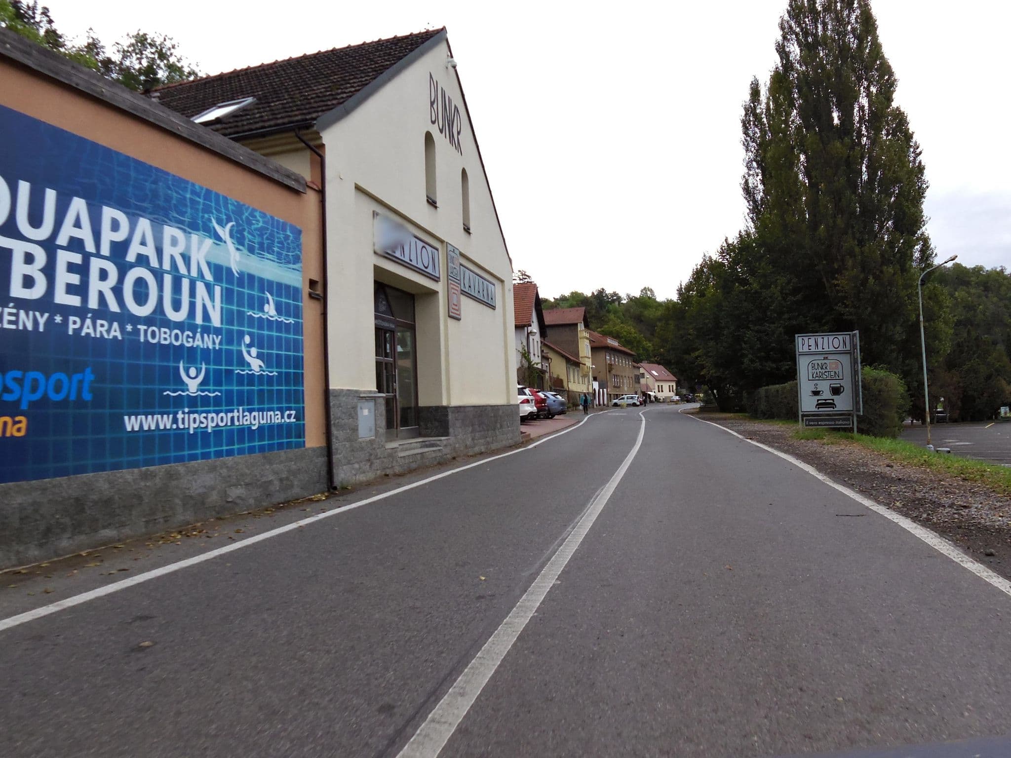 Street view near Penzion Vinice, Řevnice — © fell3 (CC BY-SA · Mapillary)