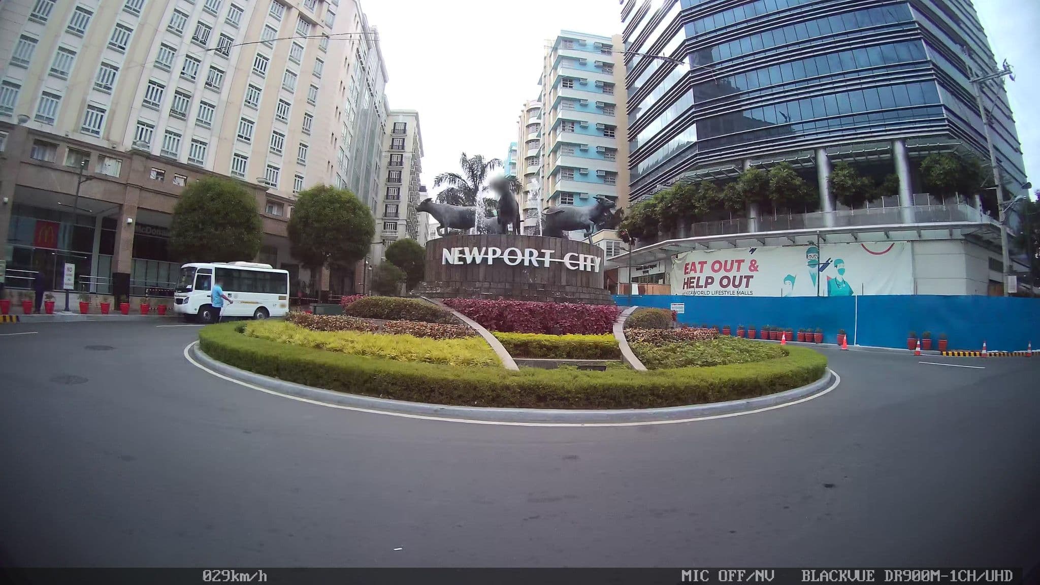 Street view near Savoy The Poolside, Pasay — © kaart_4 (CC BY-SA · Mapillary)