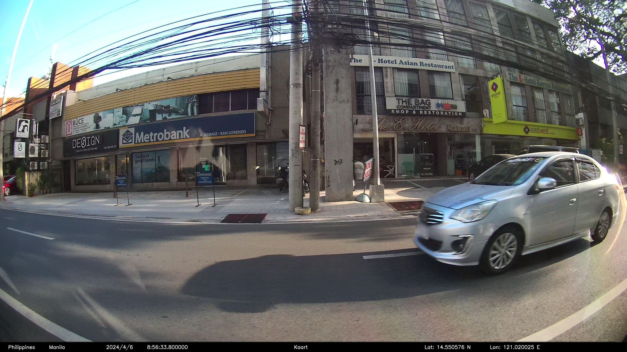 Street view near E-Hotel, Bel Air — © kaart_3 (CC BY-SA · Mapillary)