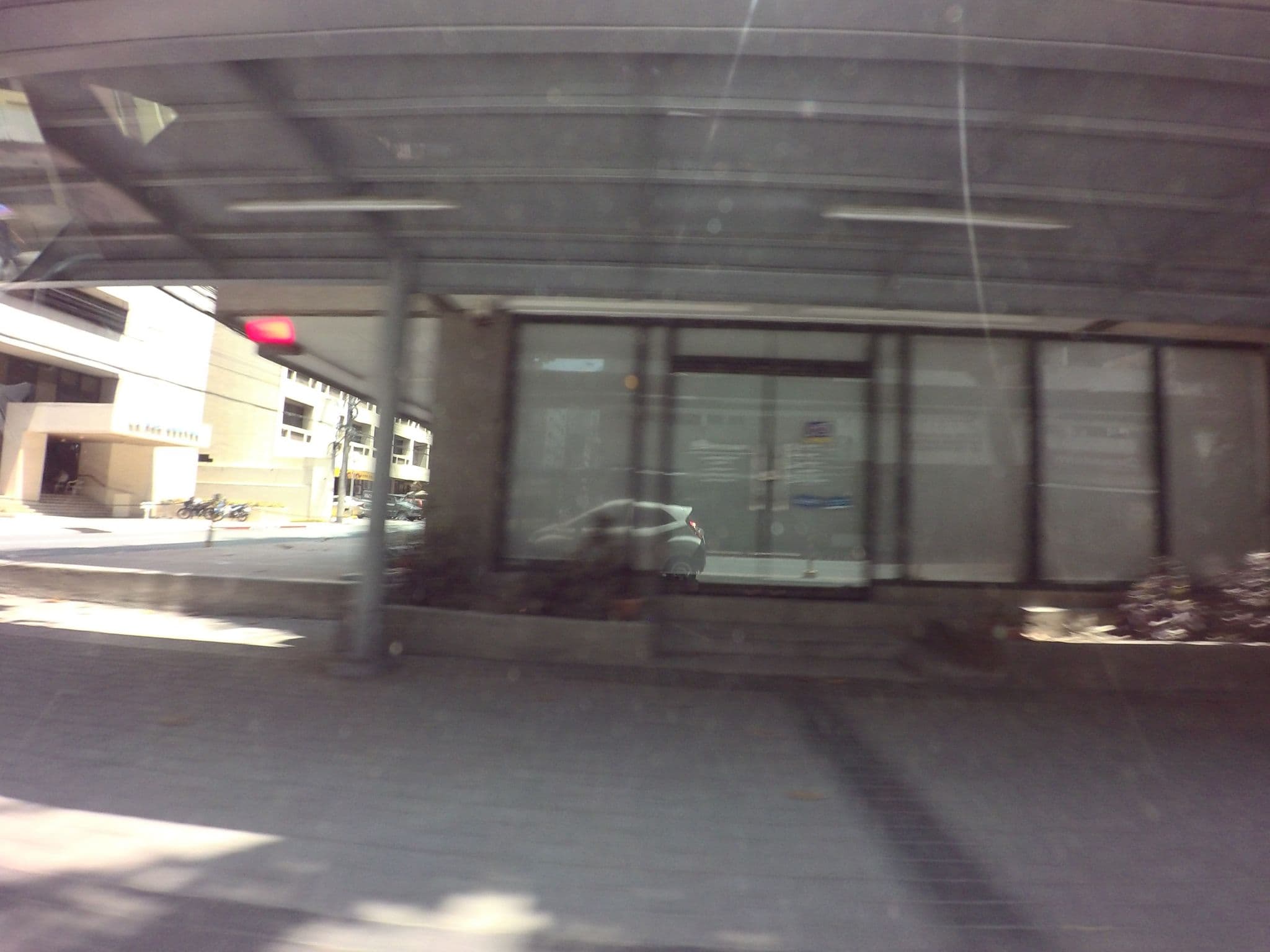 Street view near Creekside Amorsolo Hotel, Bel Air — © GOwin (CC BY-SA · Mapillary)