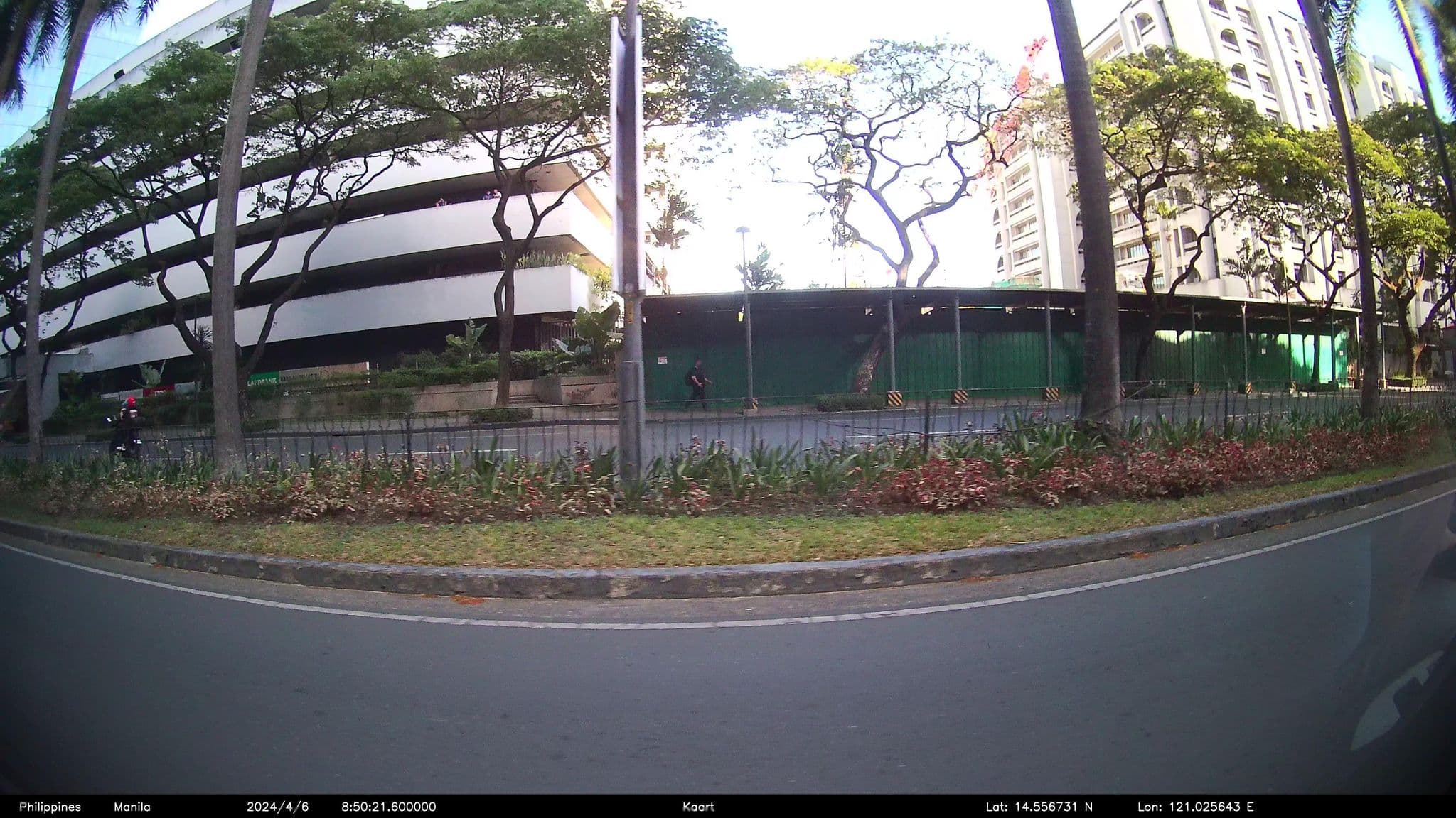 Street view near Apo View Hotel, Bel Air — © kaart_3 (CC BY-SA · Mapillary)