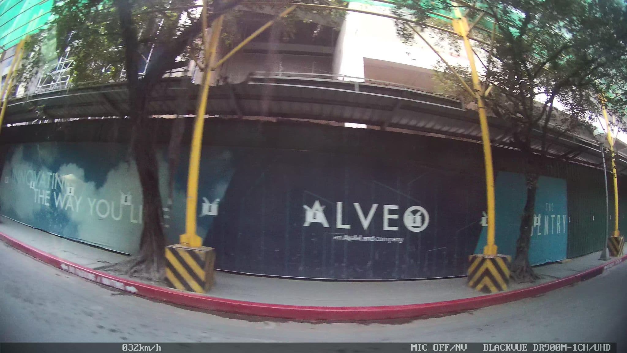 Street view near Salcedo Suites, Bel Air — © kaart_4 (CC BY-SA · Mapillary)