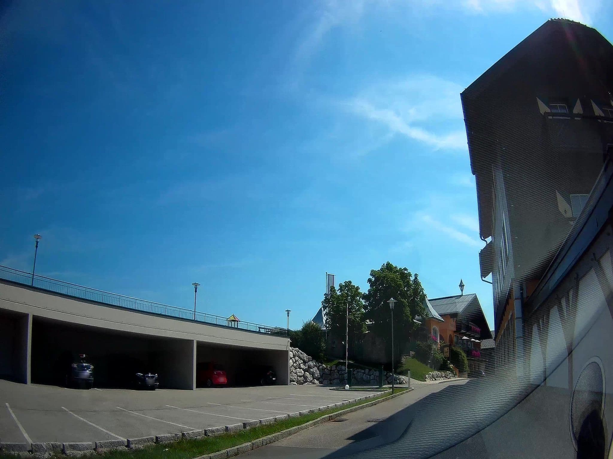Street view near Hotel Gut Kirchbichl, Hallwang — © fuchserl (CC BY-SA · Mapillary)