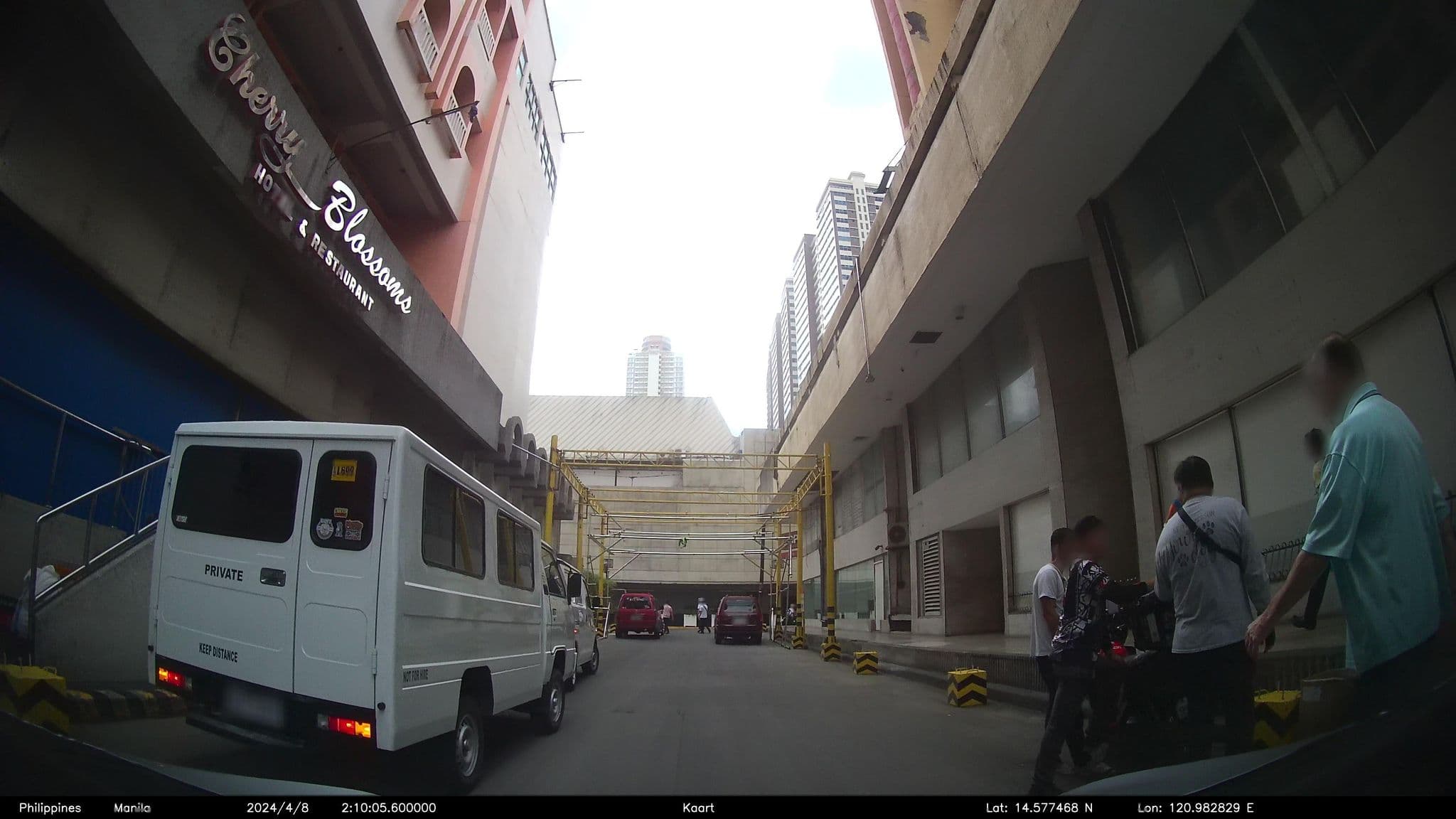 Street view near Cherry Blossoms Hotel, Paco — © kaart_4 (CC BY-SA · Mapillary)