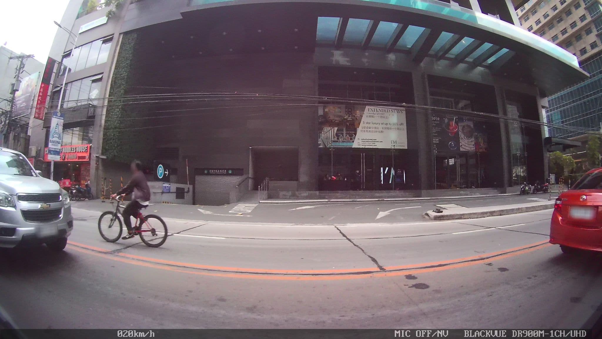 Street view near World Hotel and Residences, Bel Air — © kaart_4 (CC BY-SA · Mapillary)