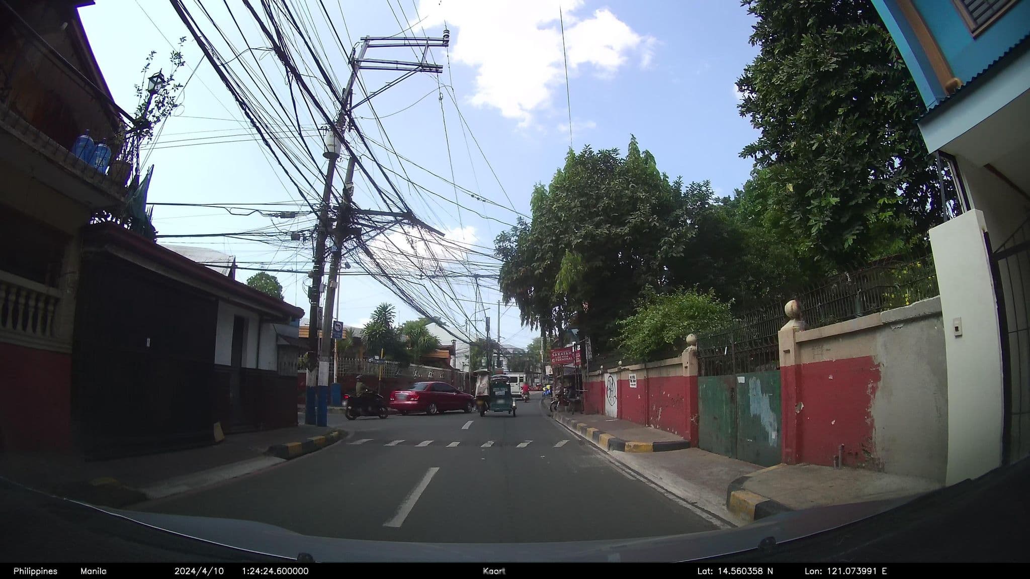 Street view near Joy Hizeshi's Respawn Point, Pateros — © kaart_4 (CC BY-SA · Mapillary)