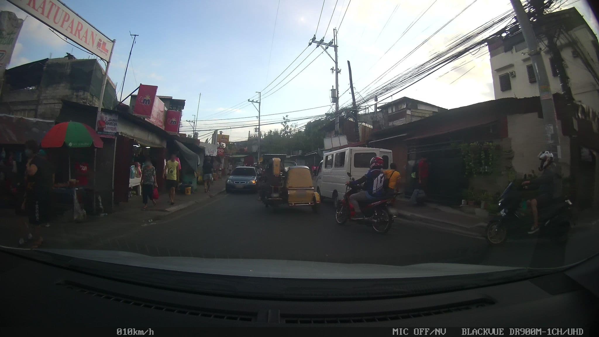 Street view near South of Market Private Residences, Taguig — © kaart_4 (CC BY-SA · Mapillary)