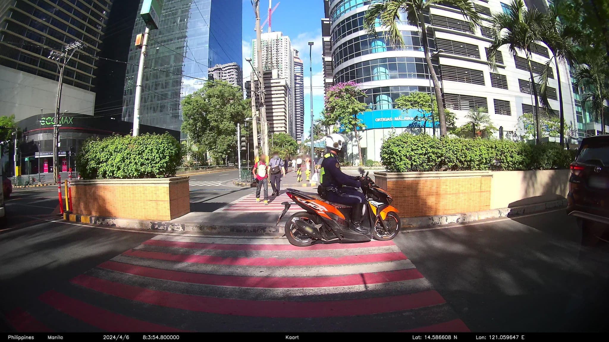 Street view near The Malayan Plaza, Lower Penthouse, Pasig City — © kaart_3 (CC BY-SA · Mapillary)