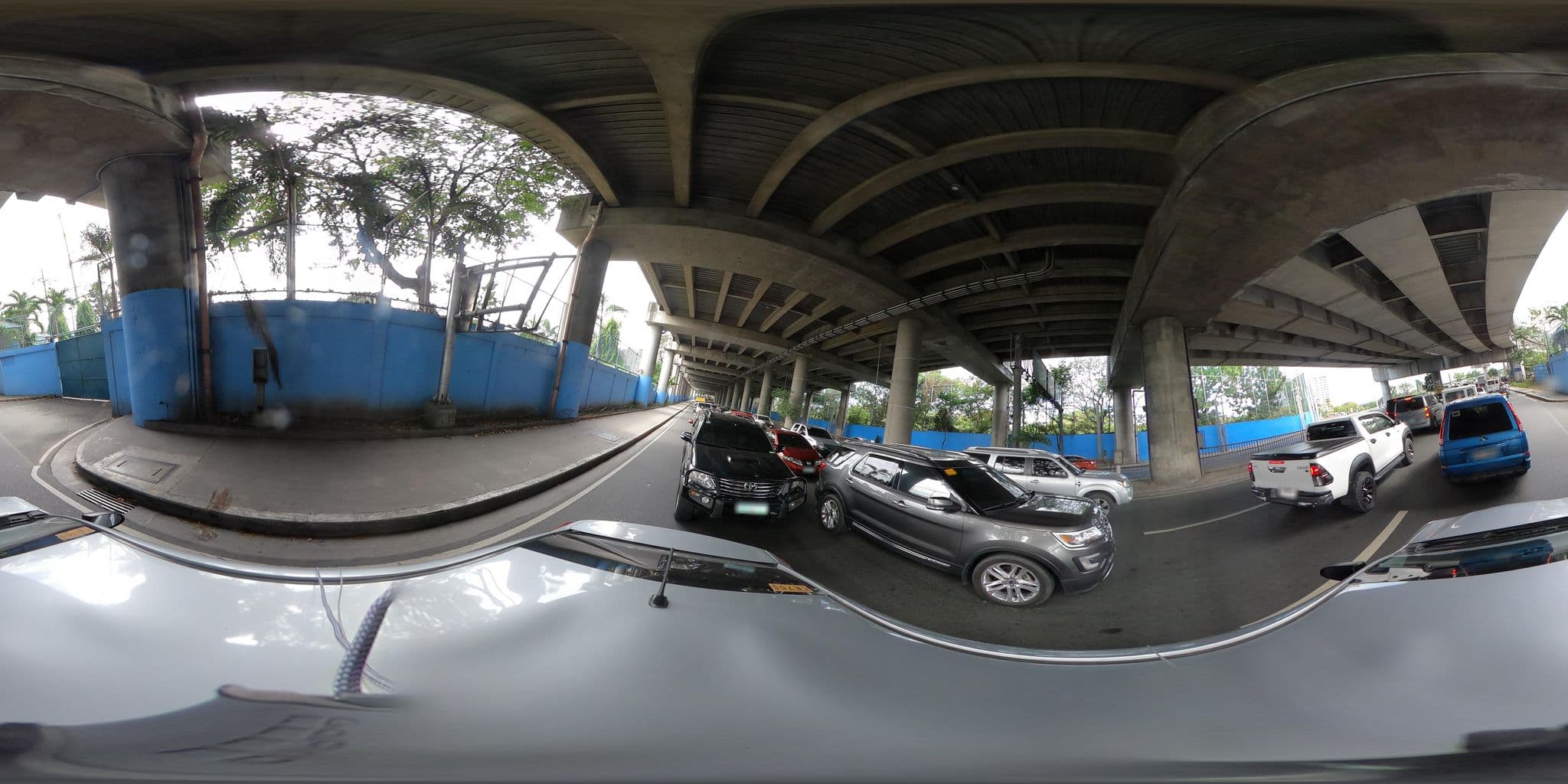 Street view near Edsa Shangri-La, Pasig City — © kaart_2 (CC BY-SA · Mapillary)
