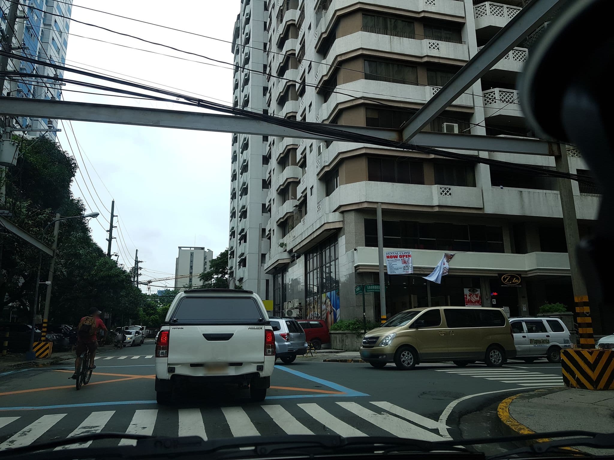 Street view near Prince Hotel, Pasig City — © mhayd (CC BY-SA · Mapillary)