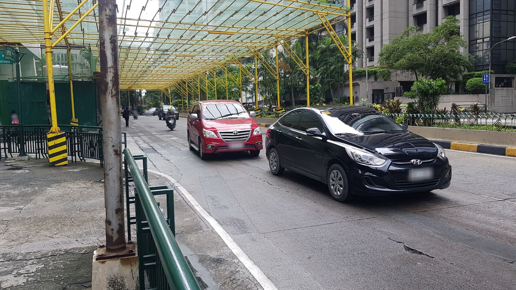 Street view near The 40Th Floor, Pasig City — © ianrosal (CC BY-SA · Mapillary)