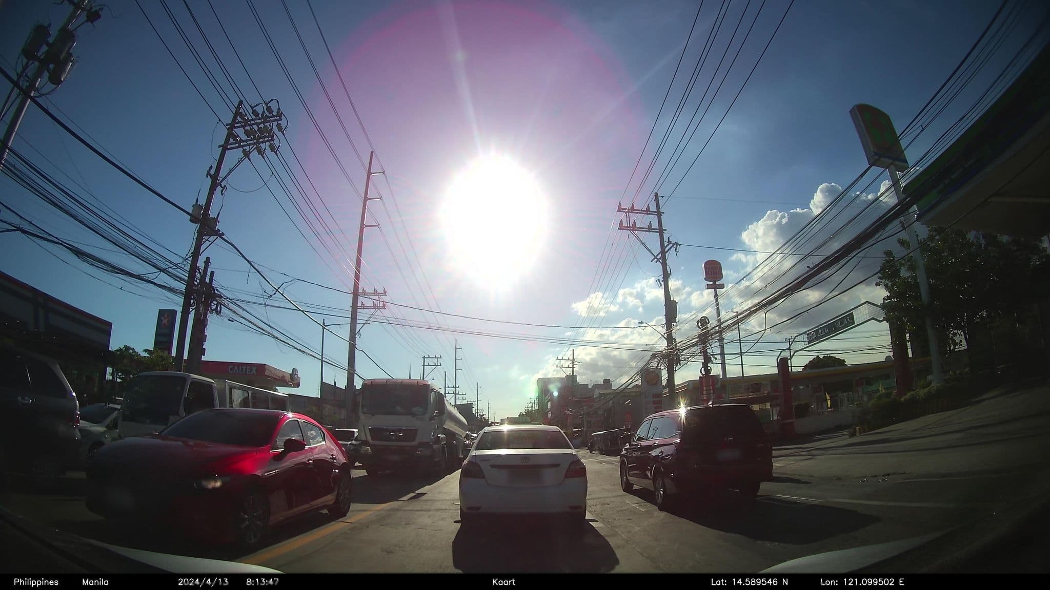 Street view near Crown Plaza, Cainta — © kaart_4 (CC BY-SA · Mapillary)