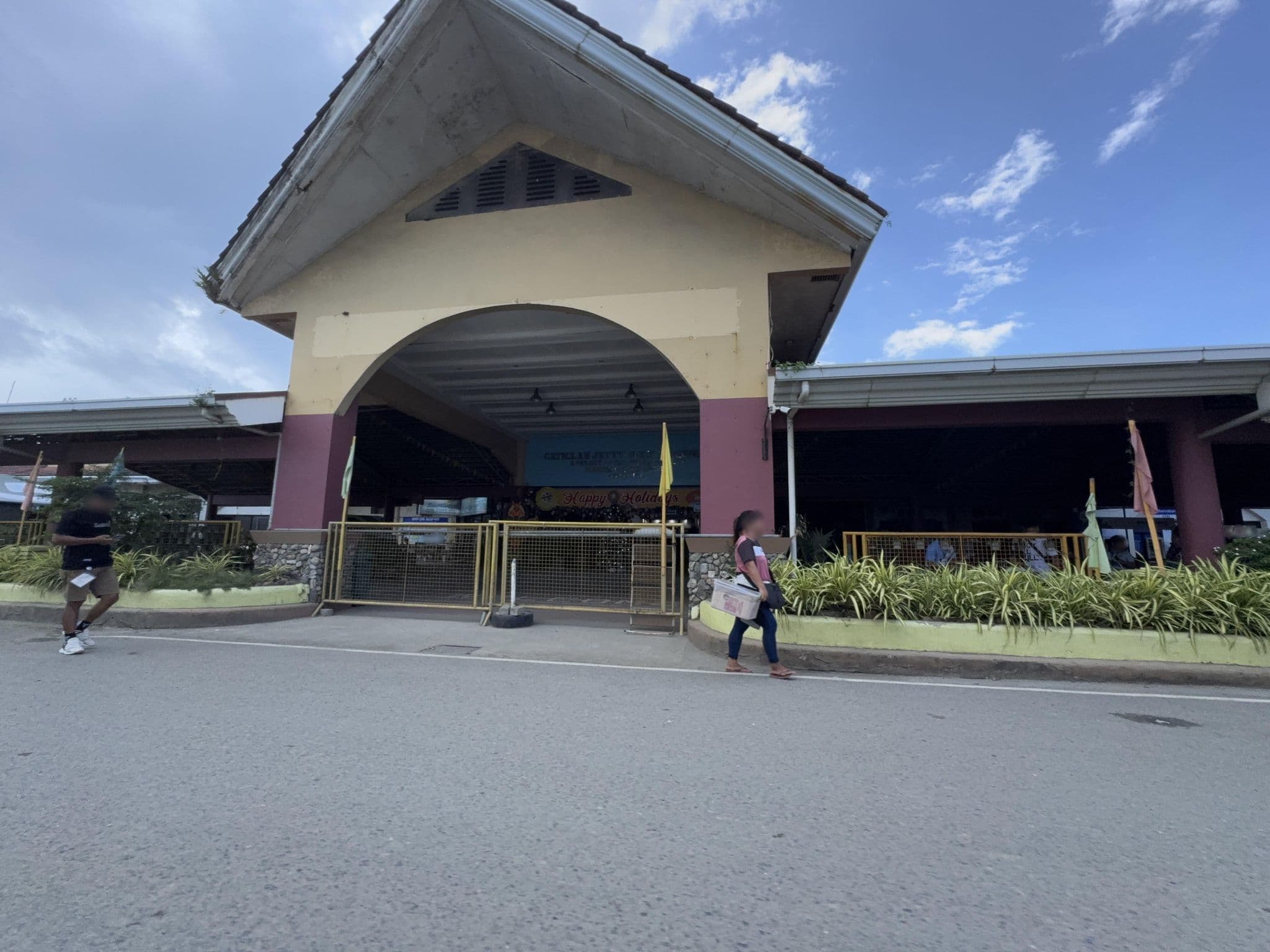 Street view near Ocean Bay Resort Boracay, Caticlan — © filipb (CC BY-SA · Mapillary)