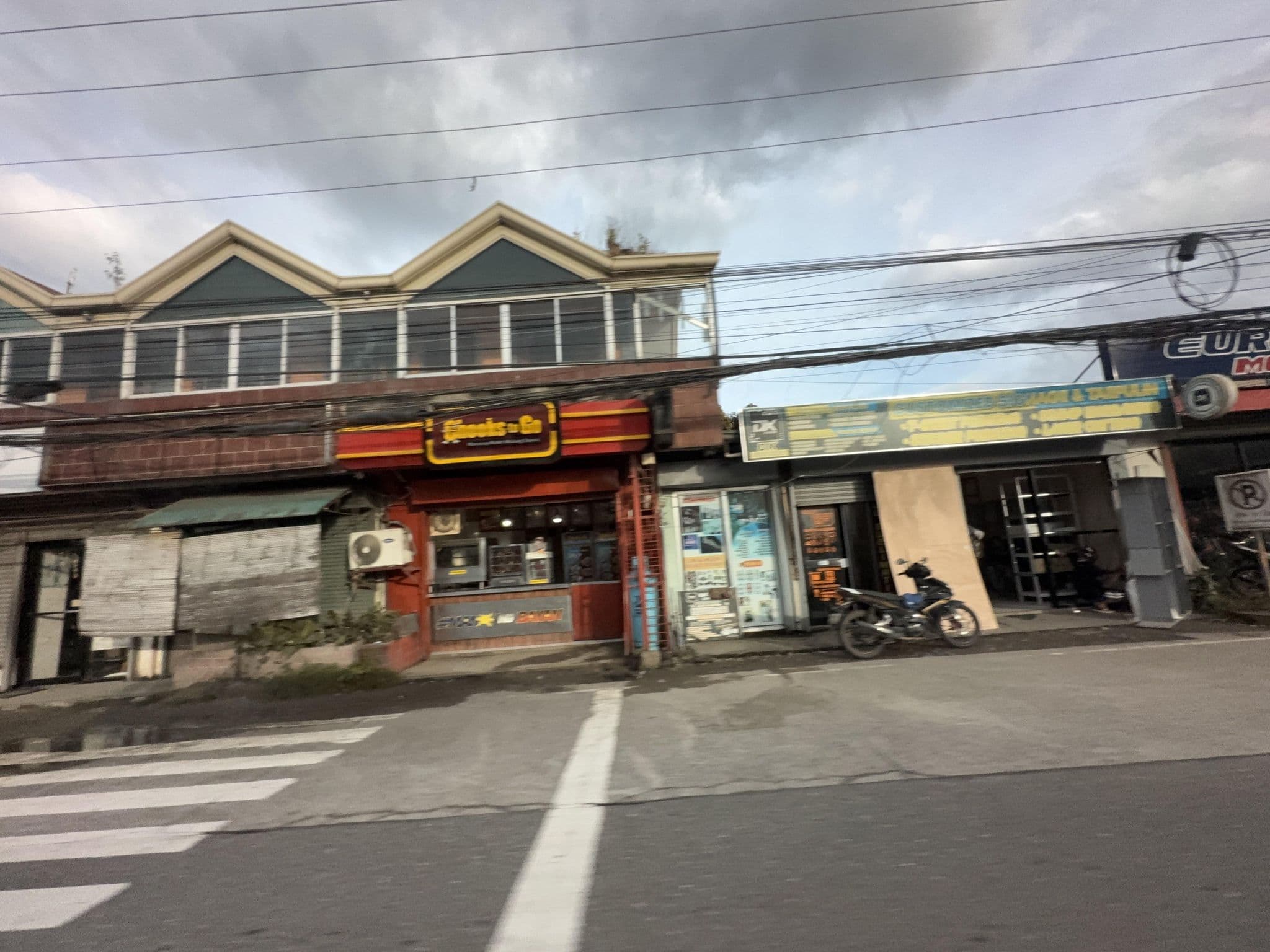Street view near Station X, Hue Hotels And Resorts Boracay, Caticlan — © filipb (CC BY-SA · Mapillary)