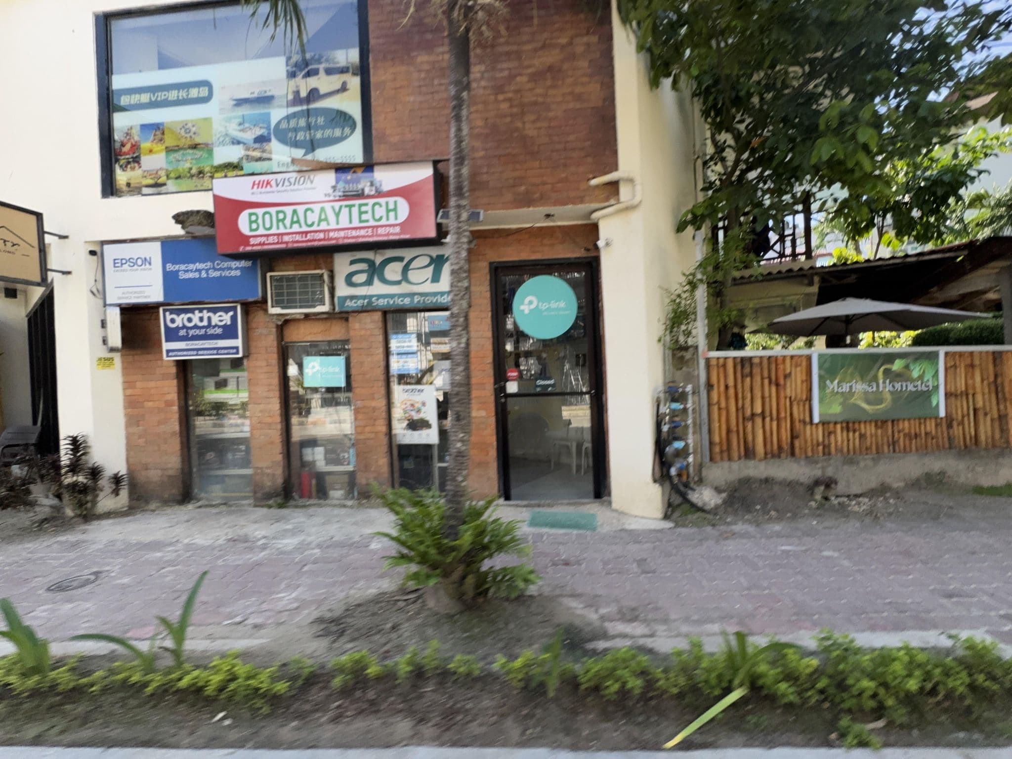 Street view near Jinjiang Inn Boracay, Balabag — © filipb (CC BY-SA · Mapillary)