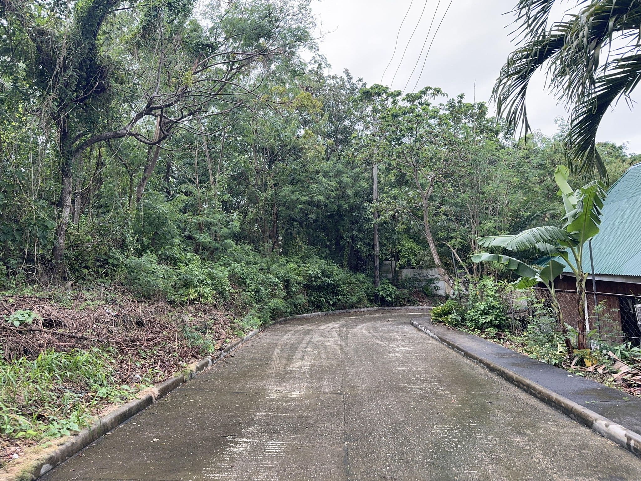 Street view near Shangrila Boracay's Health Spa, Balabag — © filipb (CC BY-SA · Mapillary)