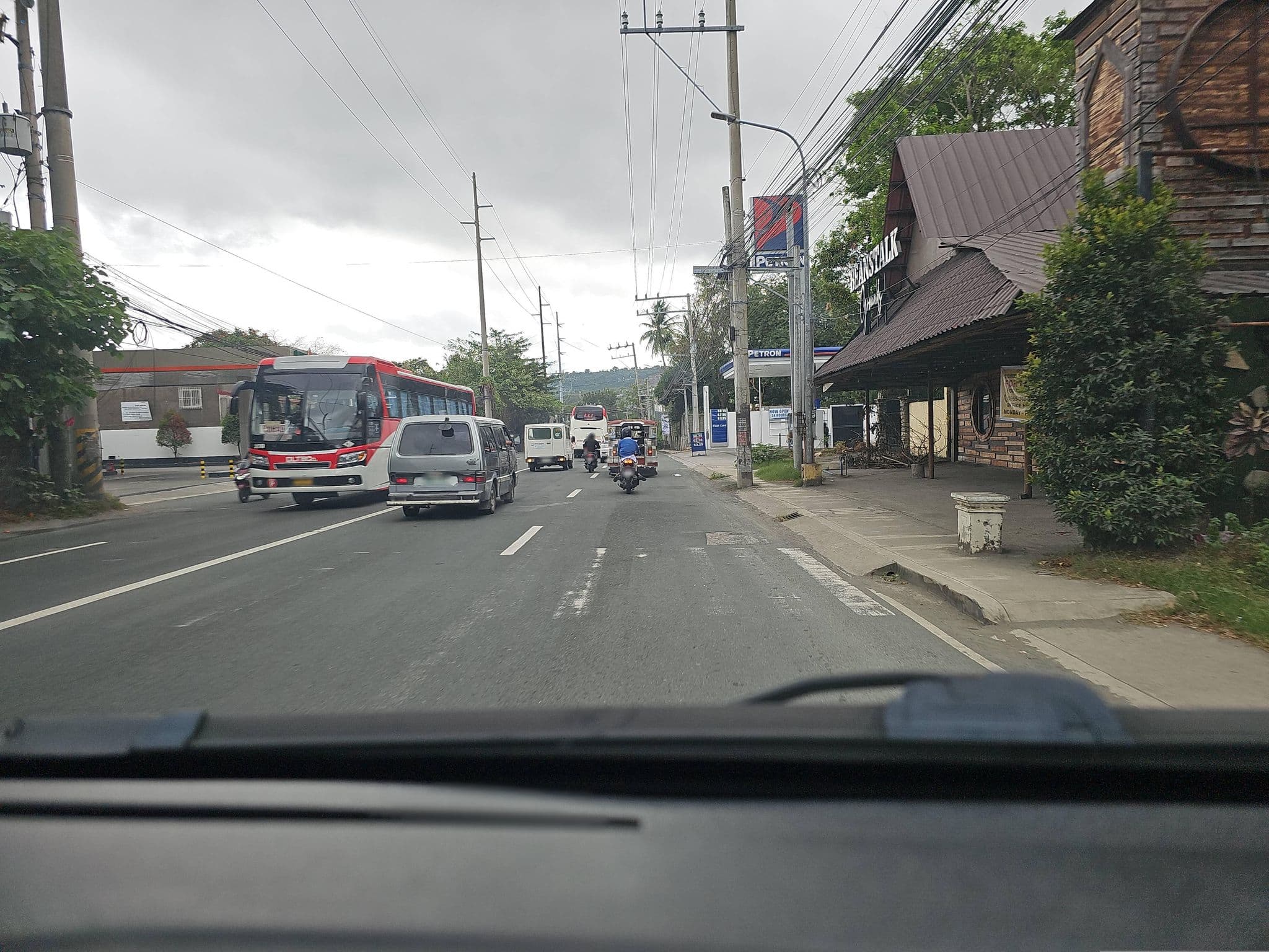 Street view near Donya Jovita Garden Resort, Los Baños — © Jongkiko (CC BY-SA · Mapillary)