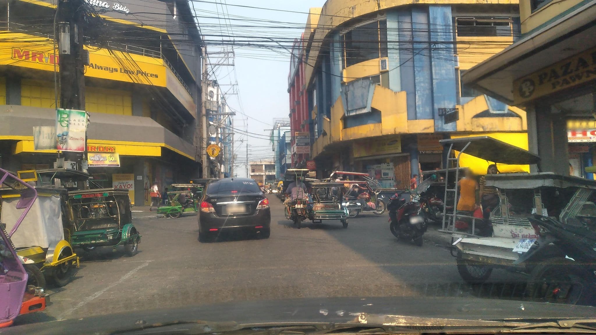 Street view near Halina Hotel and Restaurant, Lucena — © nickrds09 (CC BY-SA · Mapillary)