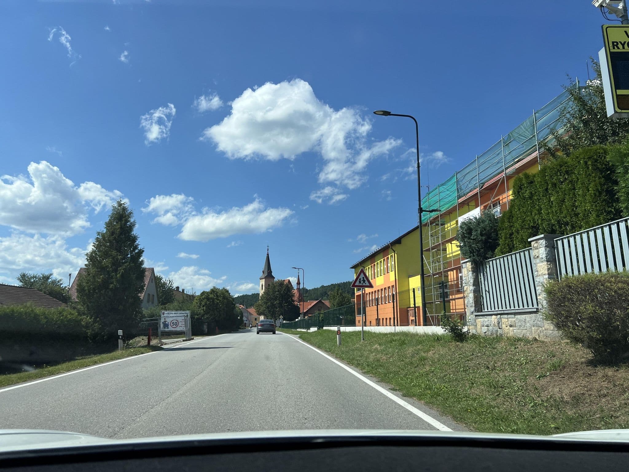 Street view near Apartmán Chvalšiny, Chvalšiny — © ottor (CC BY-SA · Mapillary)