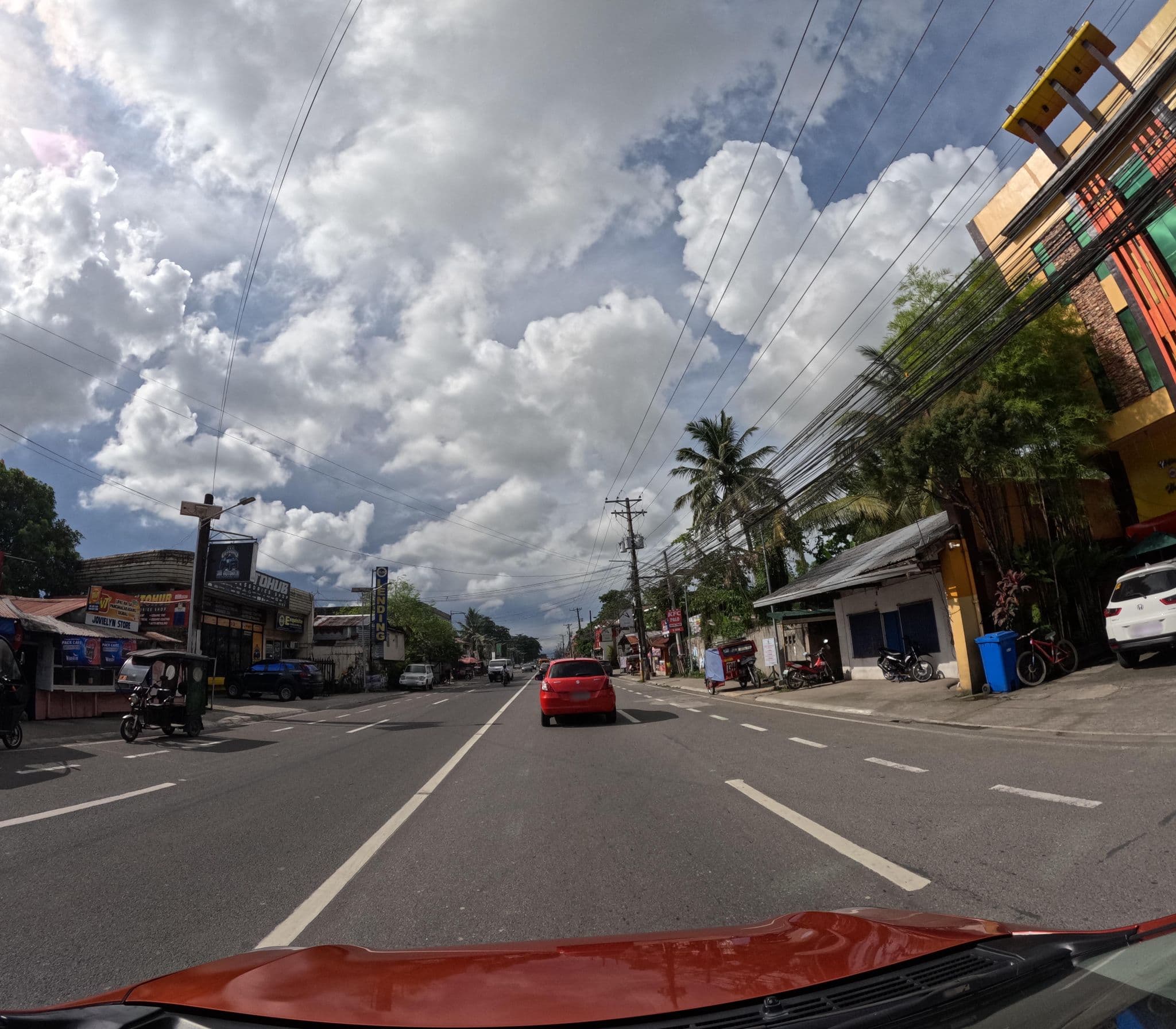 Street view near Urding Hotel, Pawing — © Yoanna_Cabacaba (CC BY-SA · Mapillary)