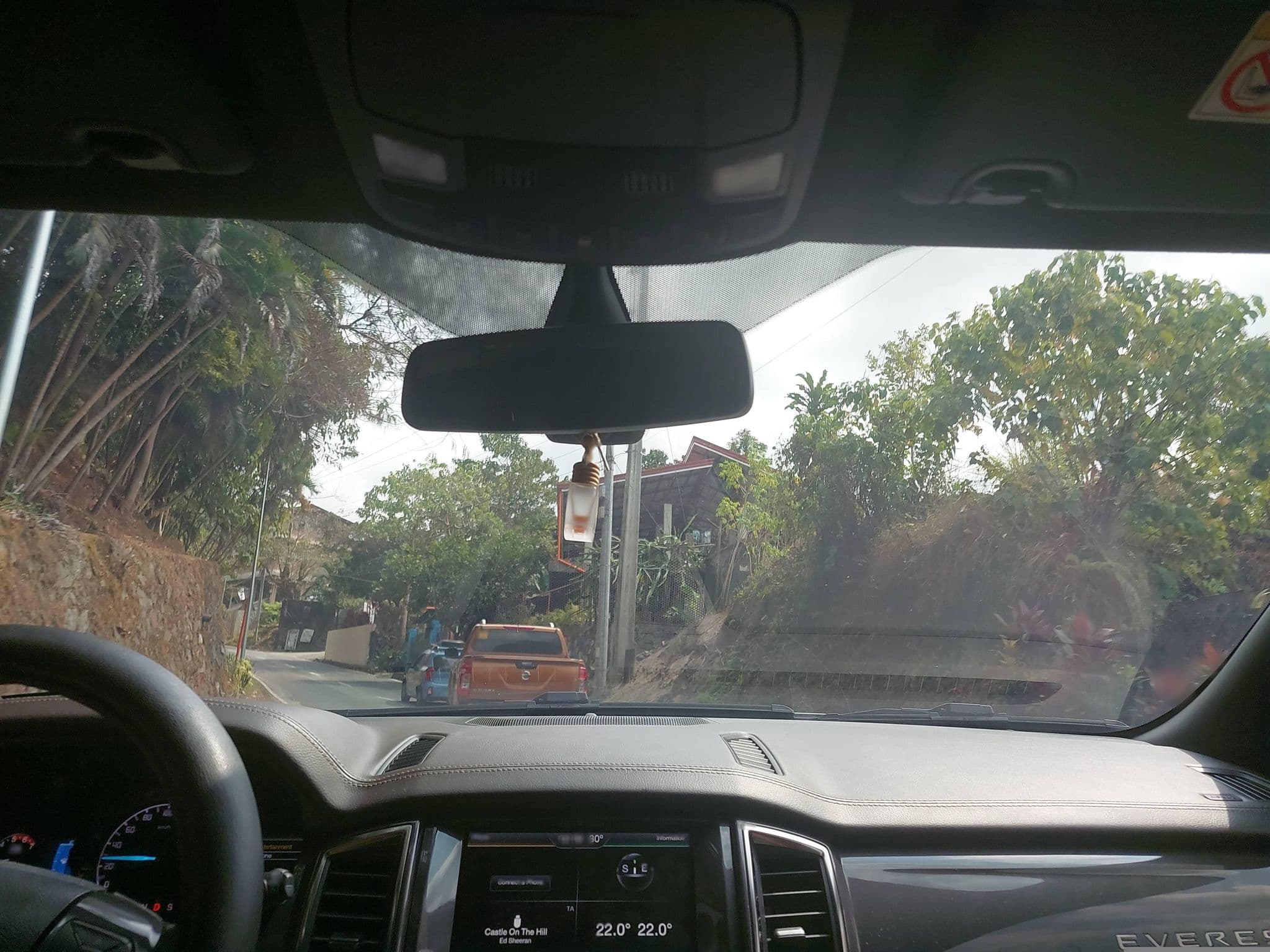 Street view near Kiwas Resort, Bayabas — © Yivan000 (CC BY-SA · Mapillary)