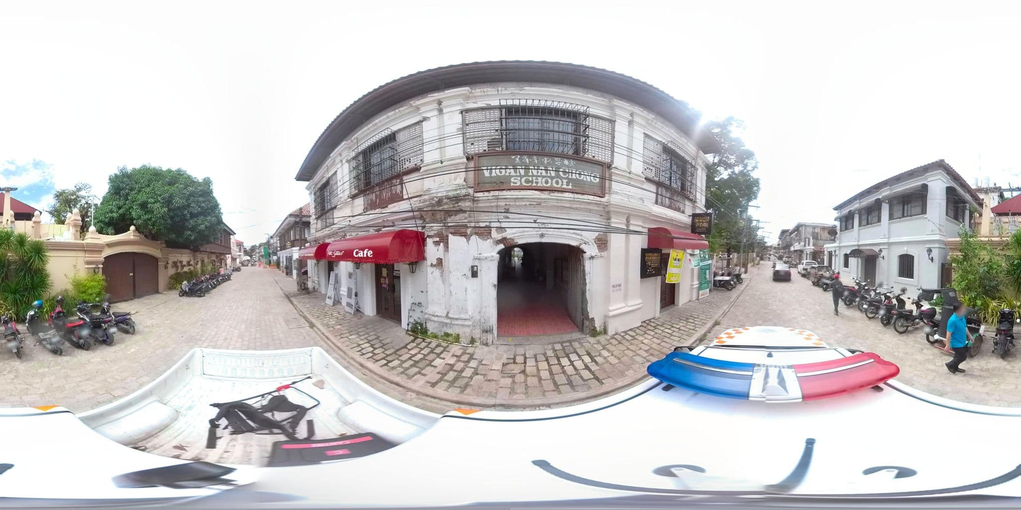 Street view near Hotel Veneto de Vigan, Vigan — © srdpmapping (CC BY-SA · Mapillary)