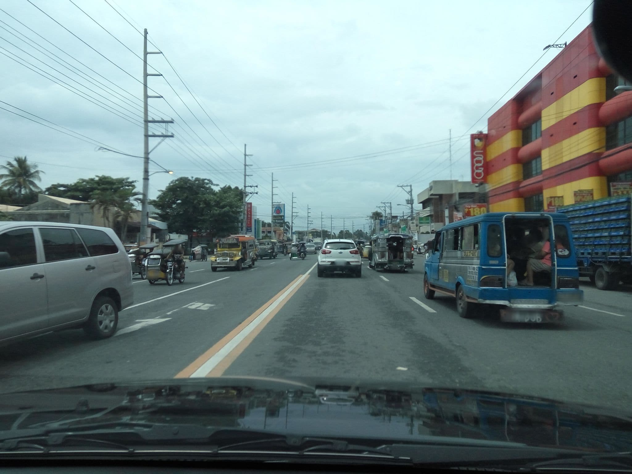 Street view near Hotel SOGO - Tarlac, Tarlac City — © asdfasdf0986 (CC BY-SA · Mapillary)