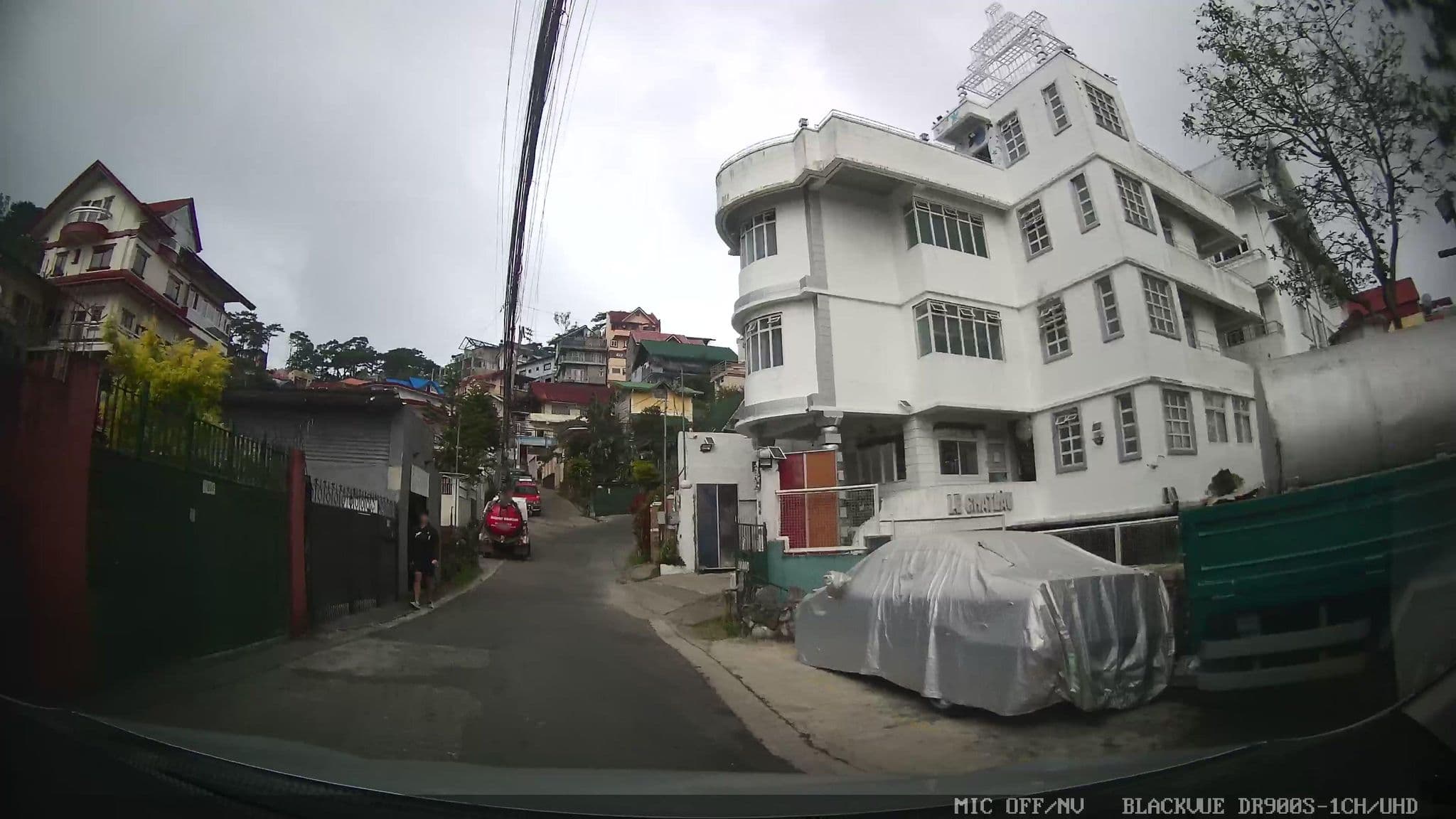 Street view near Le Chateau, Baguio — © Kaart---FRONT (CC BY-SA · Mapillary)