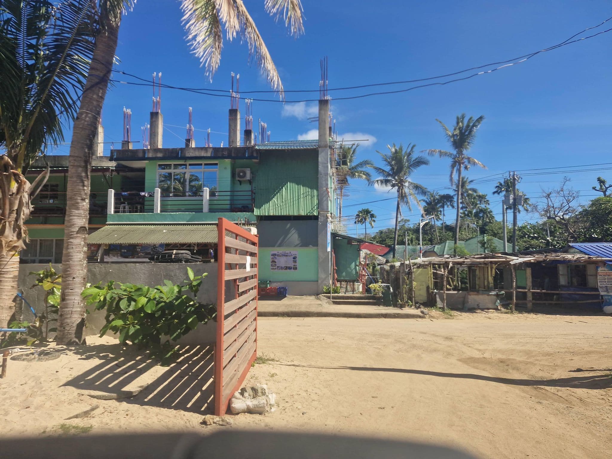 Street view near Cabasaan Transient House, Pagudpud — © Yivan000 (CC BY-SA · Mapillary)