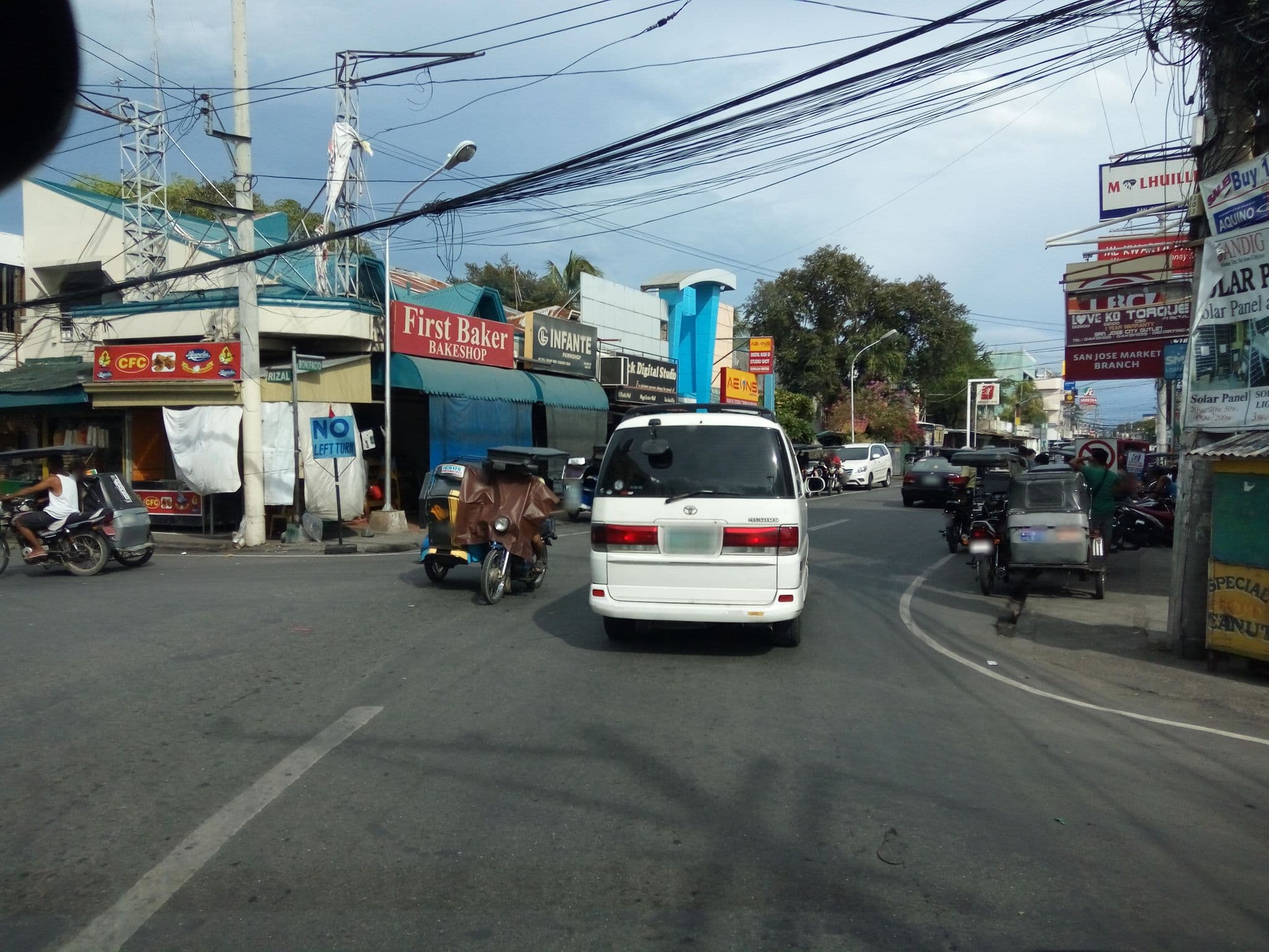 Street view near Grand Touring Hotel, Tayabo — © asdfasdf0987 (CC BY-SA · Mapillary)