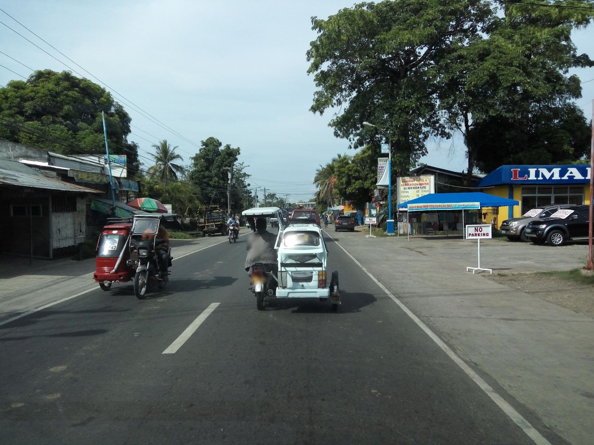 Street view near Limah Joy Hotel and Convention Center, Alibago — © asdfasdf0986 (CC BY-SA · Mapillary)