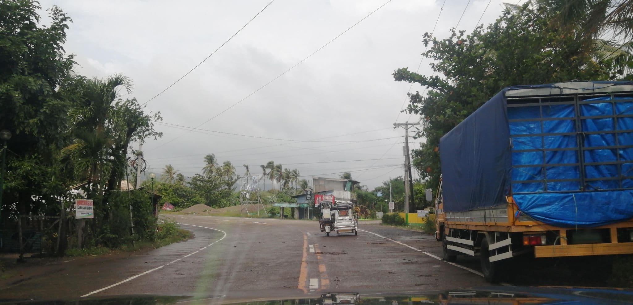 Street view near Costales Lodge, Casambalangan — © mdgabriel (CC BY-SA · Mapillary)