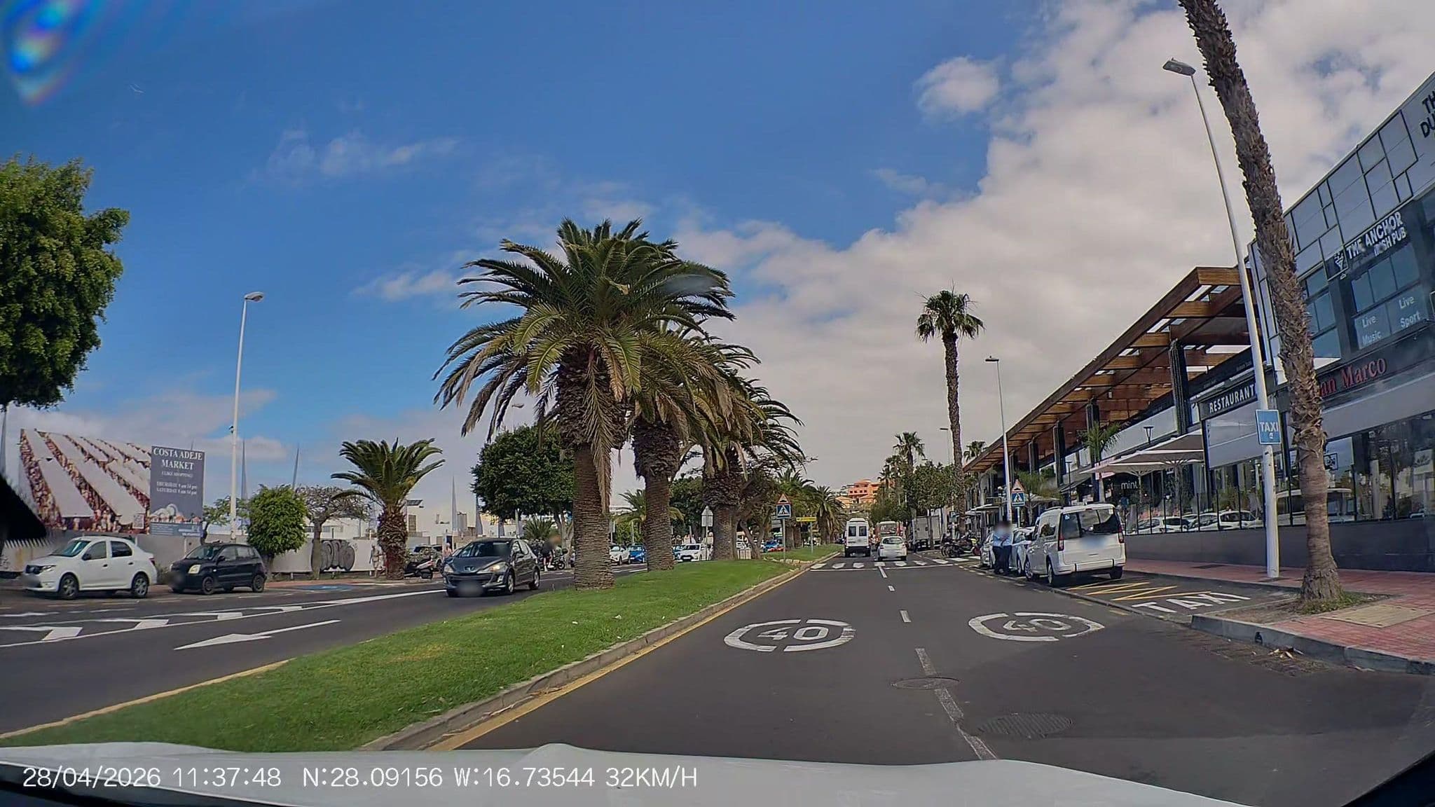 Street view near Hotel El Duque, Playa de las Américas — © AR88 (CC BY-SA · Mapillary)