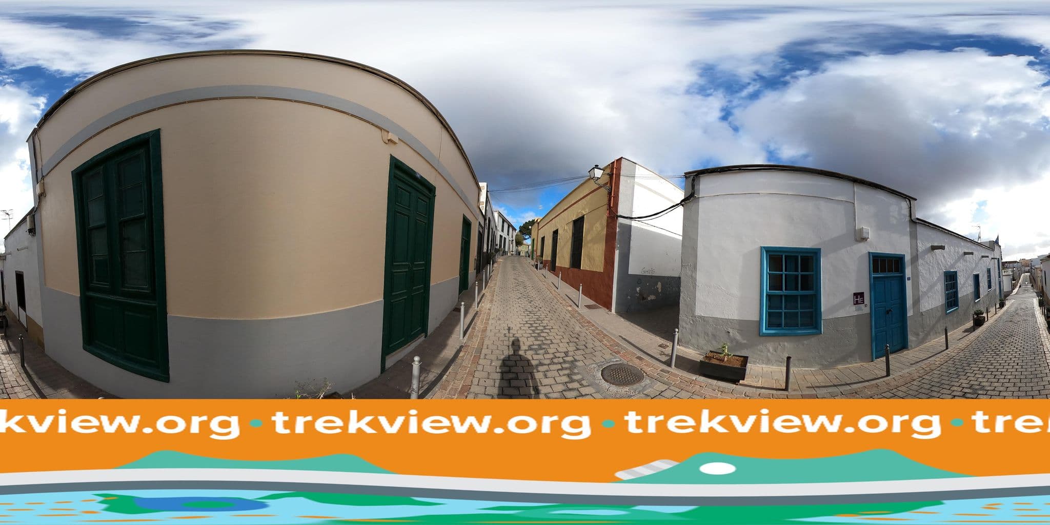 Street view near Hotel Rural 4 Esquin, San Miguel De Abona — © trekviewed (CC BY-SA · Mapillary)