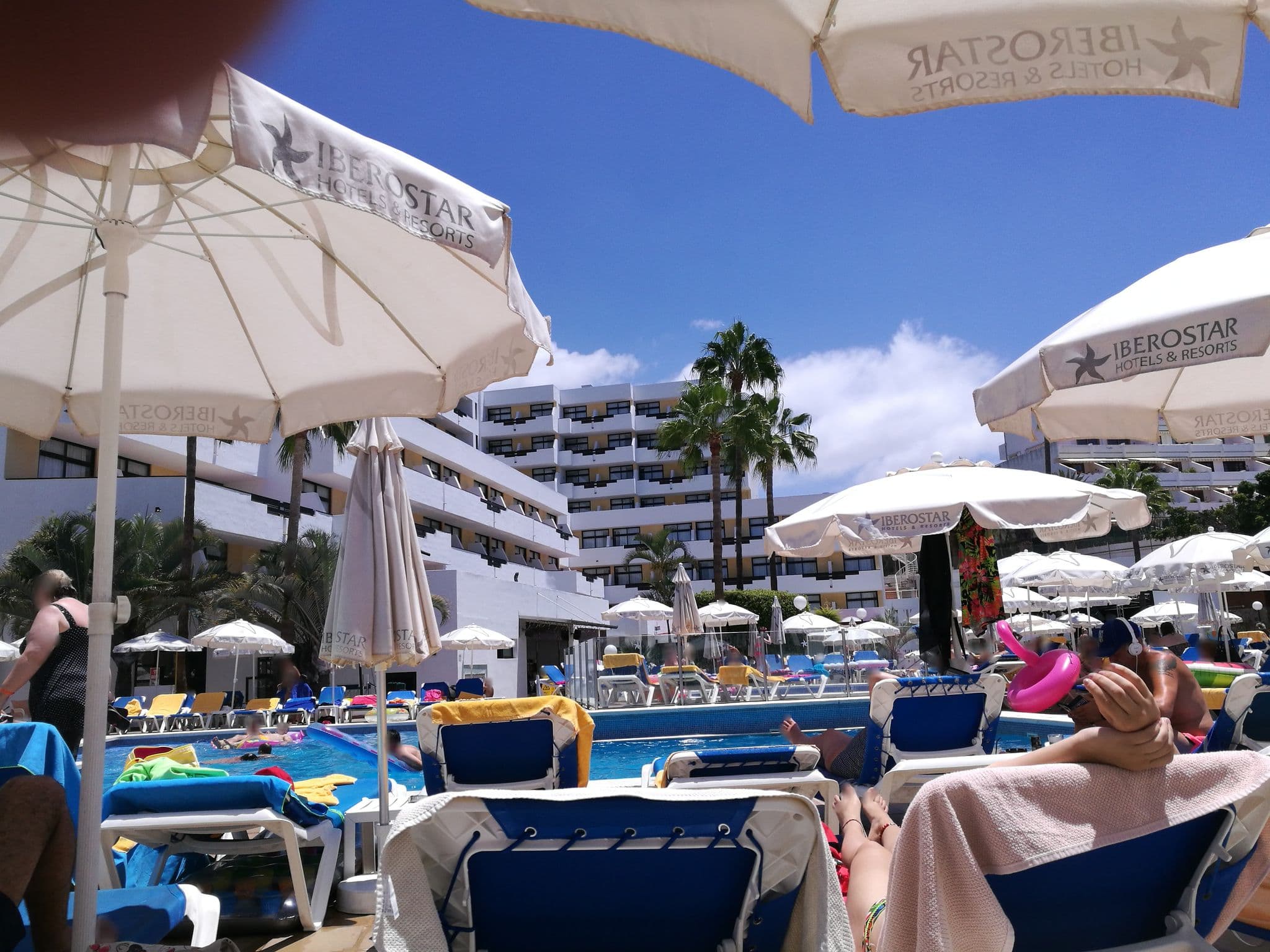 Street view near H10 Las Dalias, Playa de las Américas — © rsandu (CC BY-SA · Mapillary)