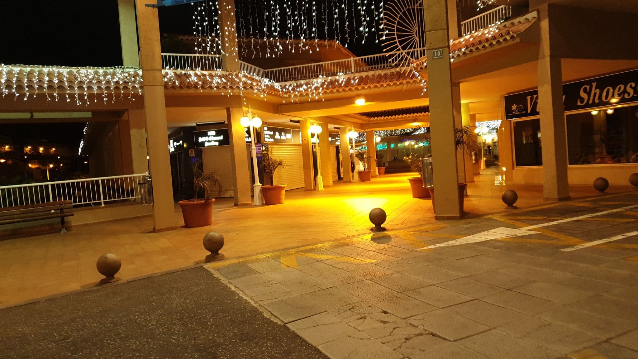 Street view near Apartamentos Vista Sur, Playa de las Américas — © aleksasfi (CC BY-SA · Mapillary)