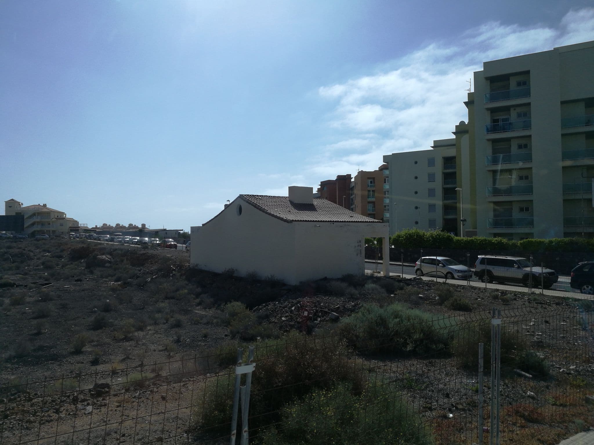 Street view near Parque Albatros Resort, Las Rosas — © rsandu (CC BY-SA · Mapillary)