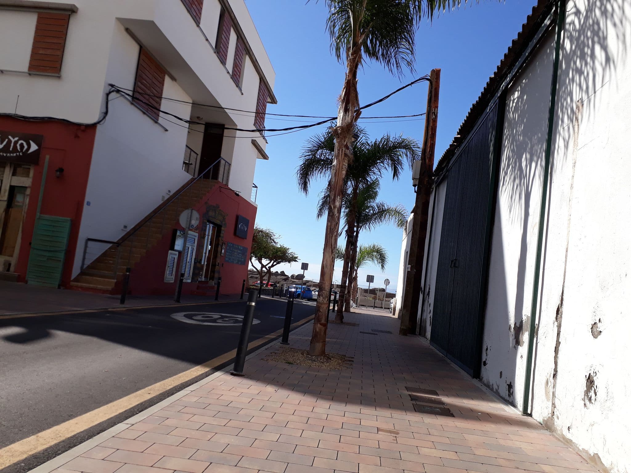 Street view near Apartamentos América, Alajeró — © sp4rkie (CC BY-SA · Mapillary)