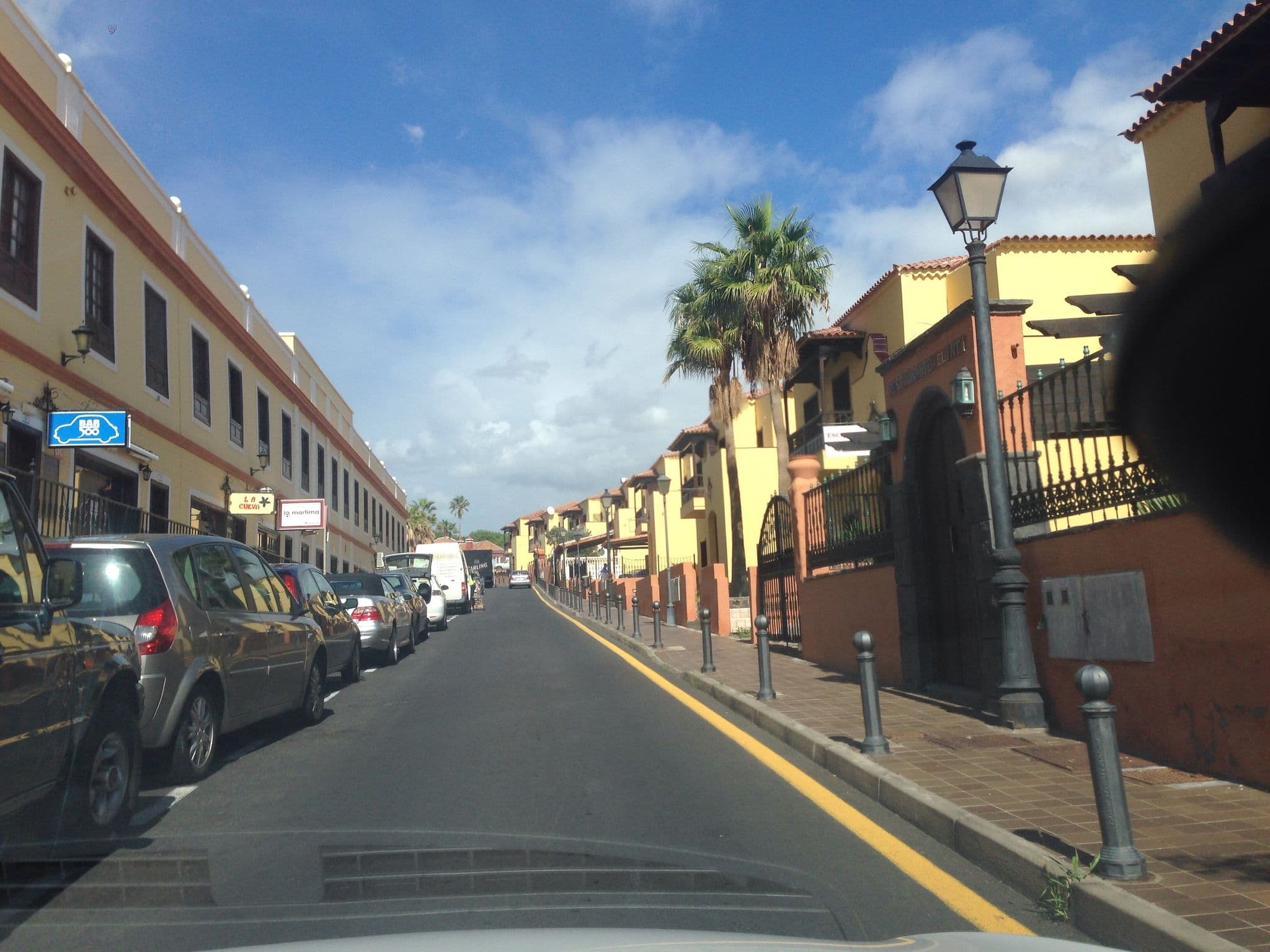 Street view near Golf del Sur, Cozy One Bedroom Apt, Las Rosas — © jaakl (CC BY-SA · Mapillary)