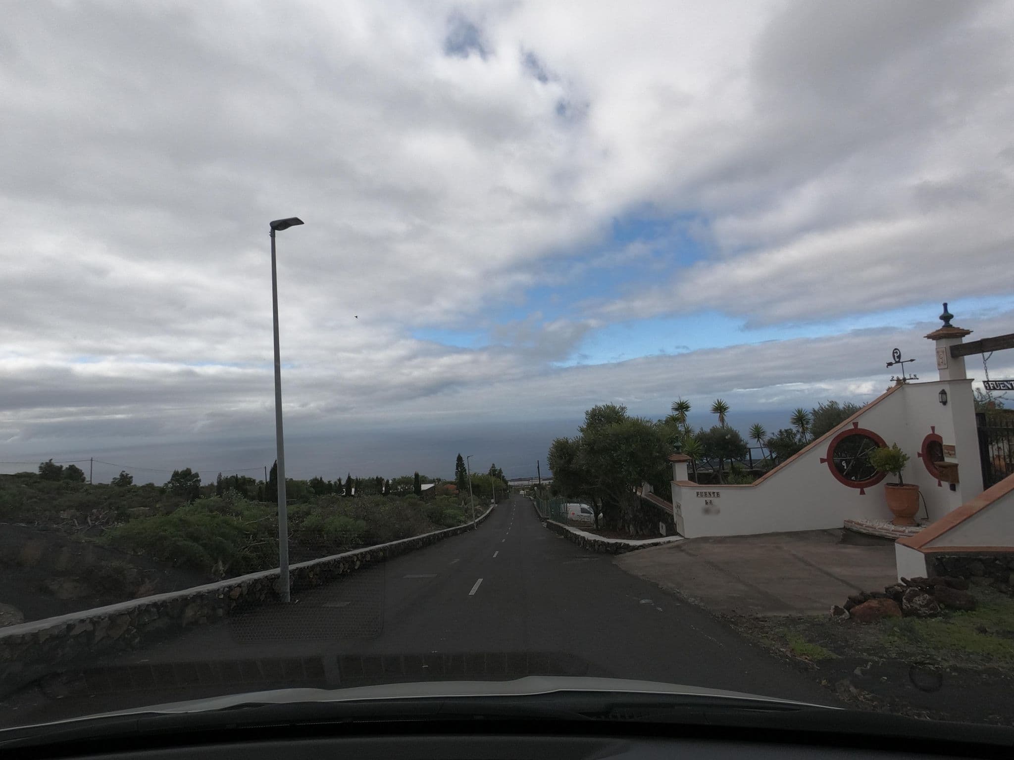 Street view near Apartamentos Fuente la Teja, El Paso — © mcliquid (CC BY-SA · Mapillary)