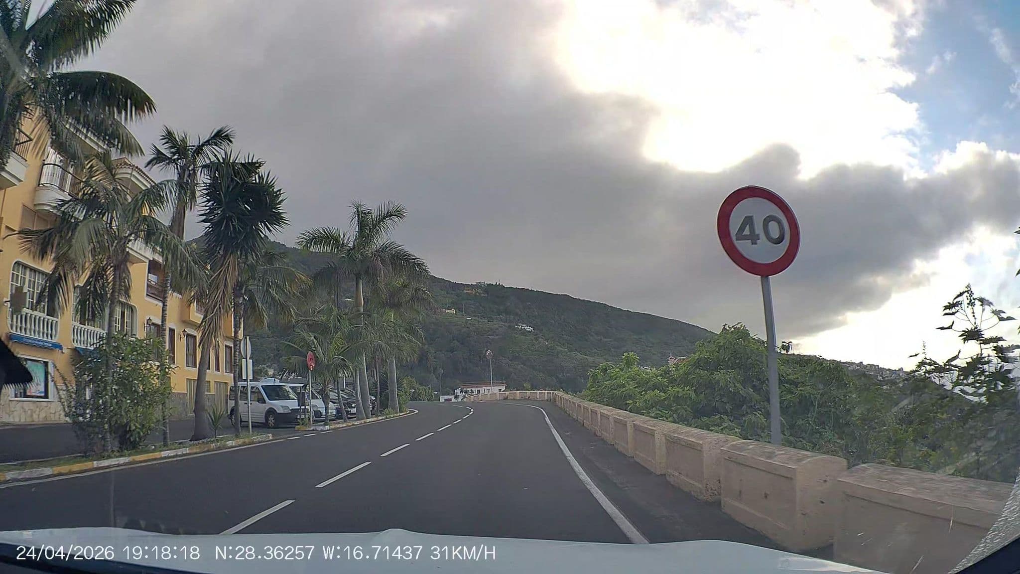 Street view near Apartamentos Islas Canarias, Icod de los Vinos — © AR88 (CC BY-SA · Mapillary)