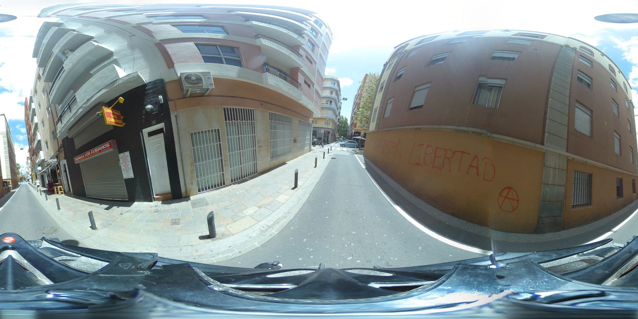 Street view near Calle Callao de Lima, 10, Santa Cruz de Tenerife — © javiersanp (CC BY-SA · Mapillary)